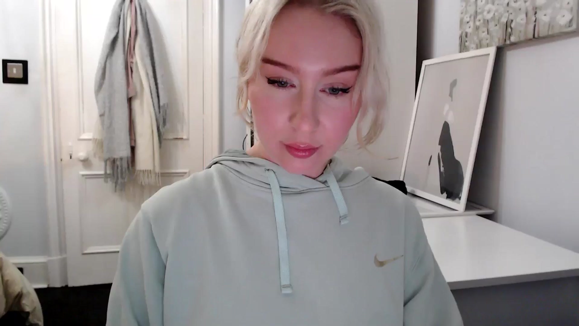 Gallery image thumbnail from Bday_Ava's myfreecams stream on, 01/21/2025, 20:25 image 6 of 20