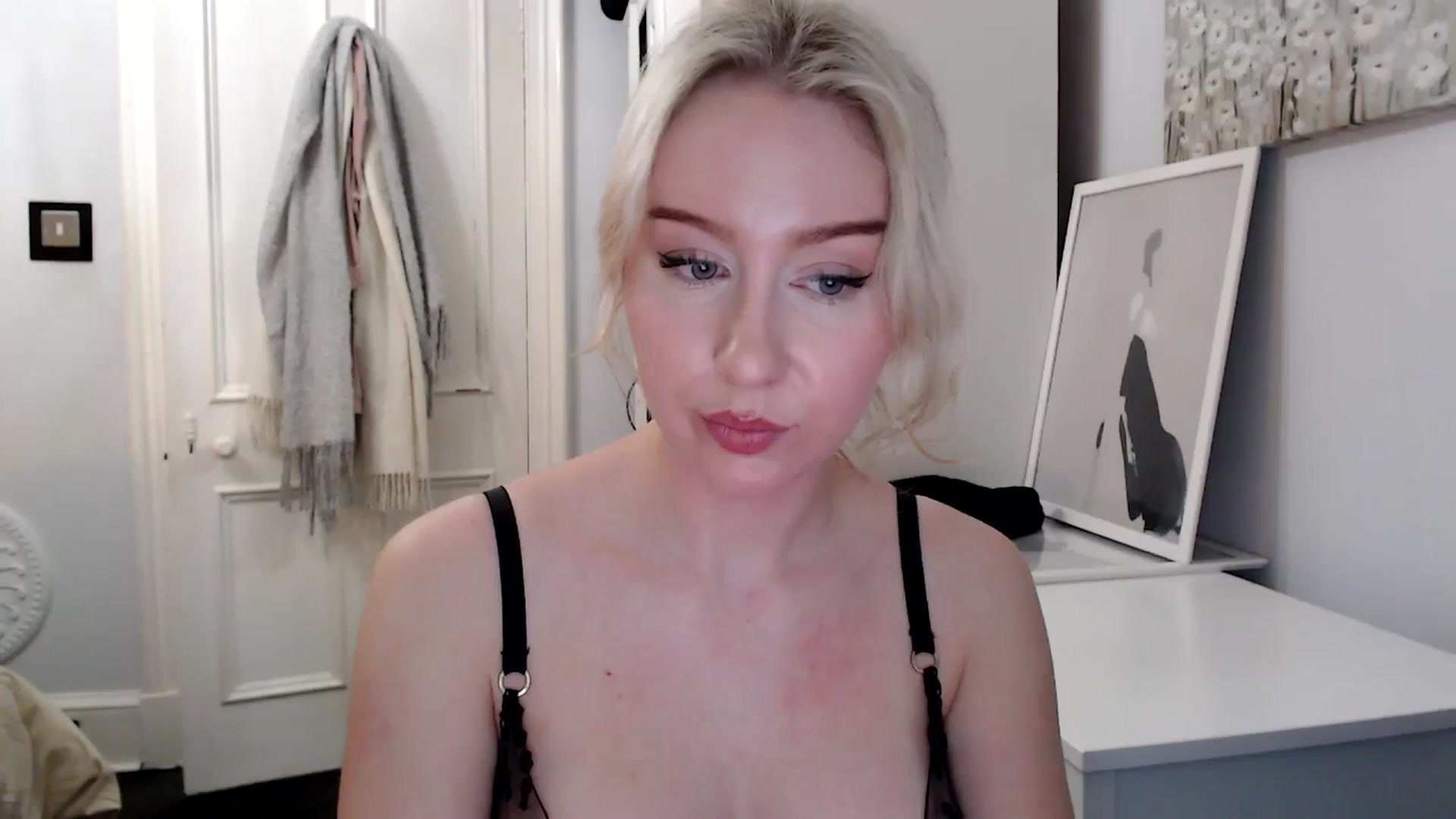 Gallery image thumbnail from Bday_Ava's myfreecams stream on, 01/21/2025, 22:01 image 13 of 20