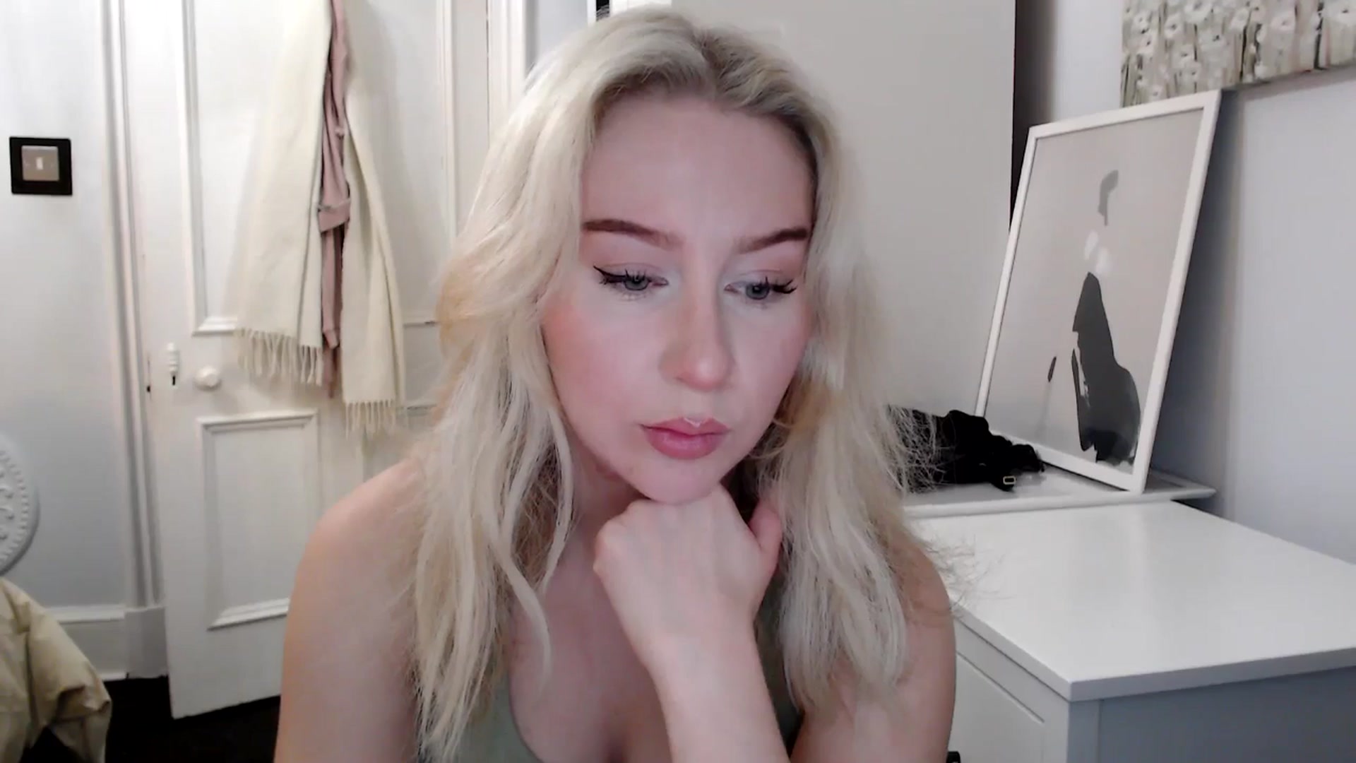 Gallery image thumbnail from Bday_Ava's myfreecams stream on, 01/22/2025, 19:05 image 7 of 20