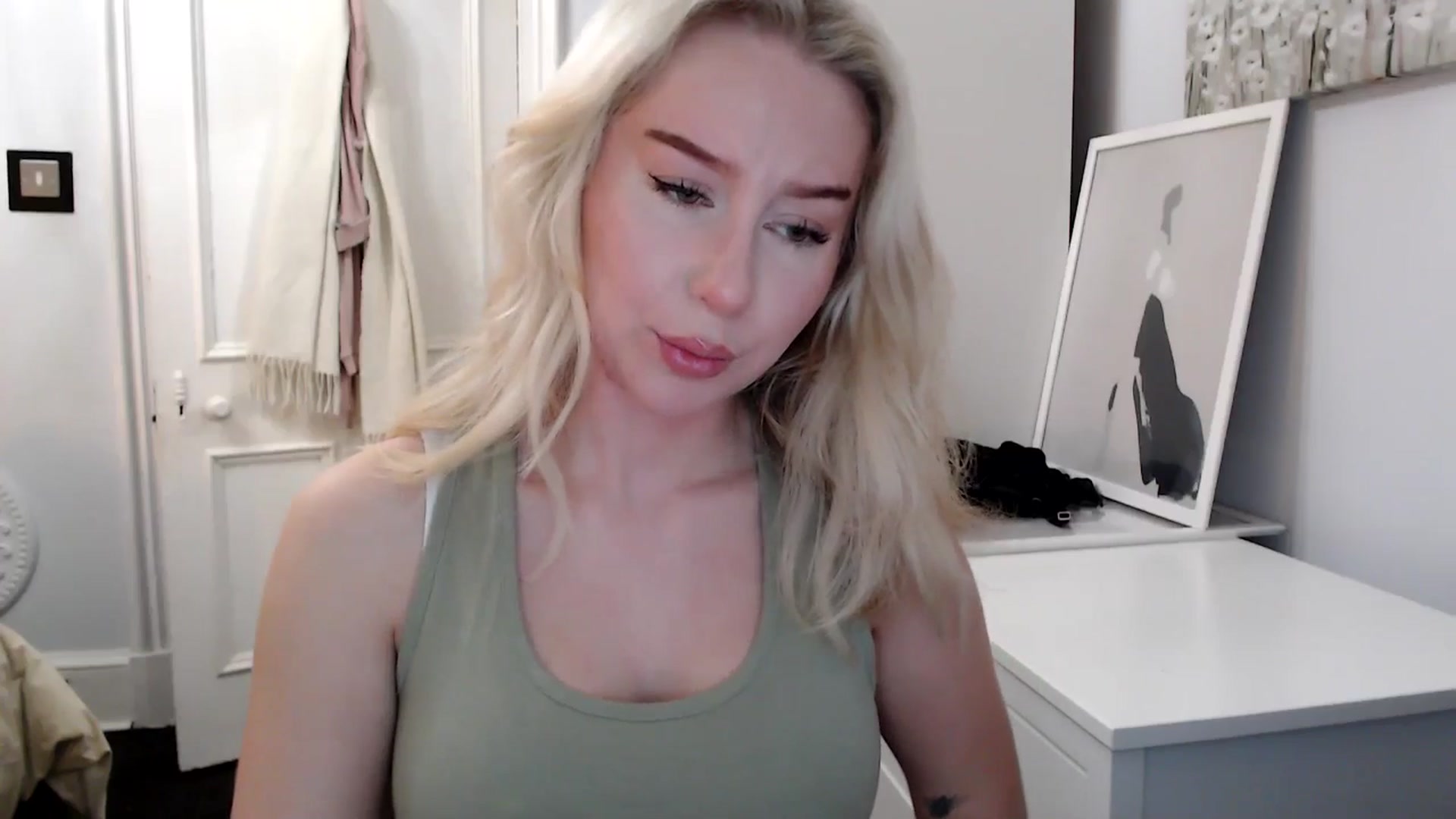 Gallery image thumbnail from Bday_Ava's myfreecams stream on, 01/22/2025, 19:05 image 2 of 20