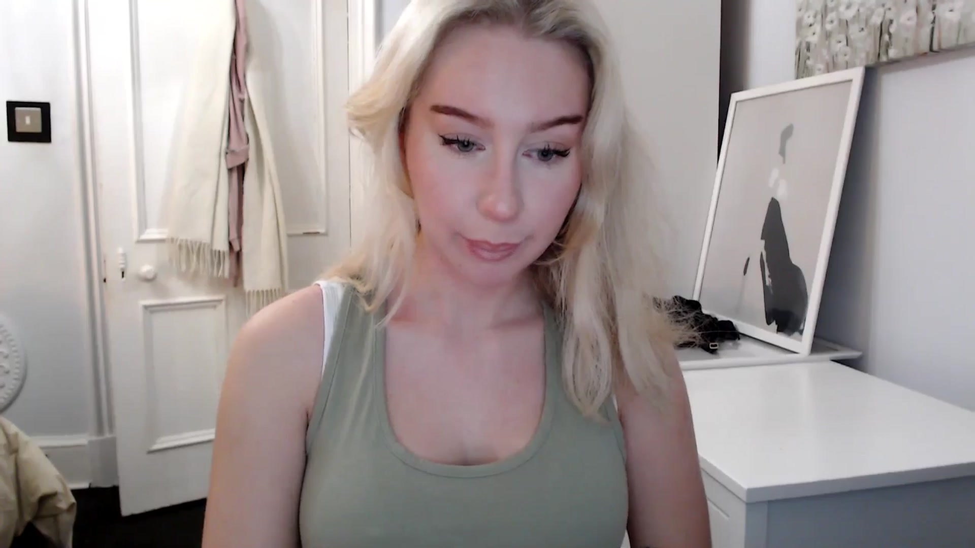 Gallery image thumbnail from Bday_Ava's myfreecams stream on, 01/22/2025, 19:05 image 5 of 20