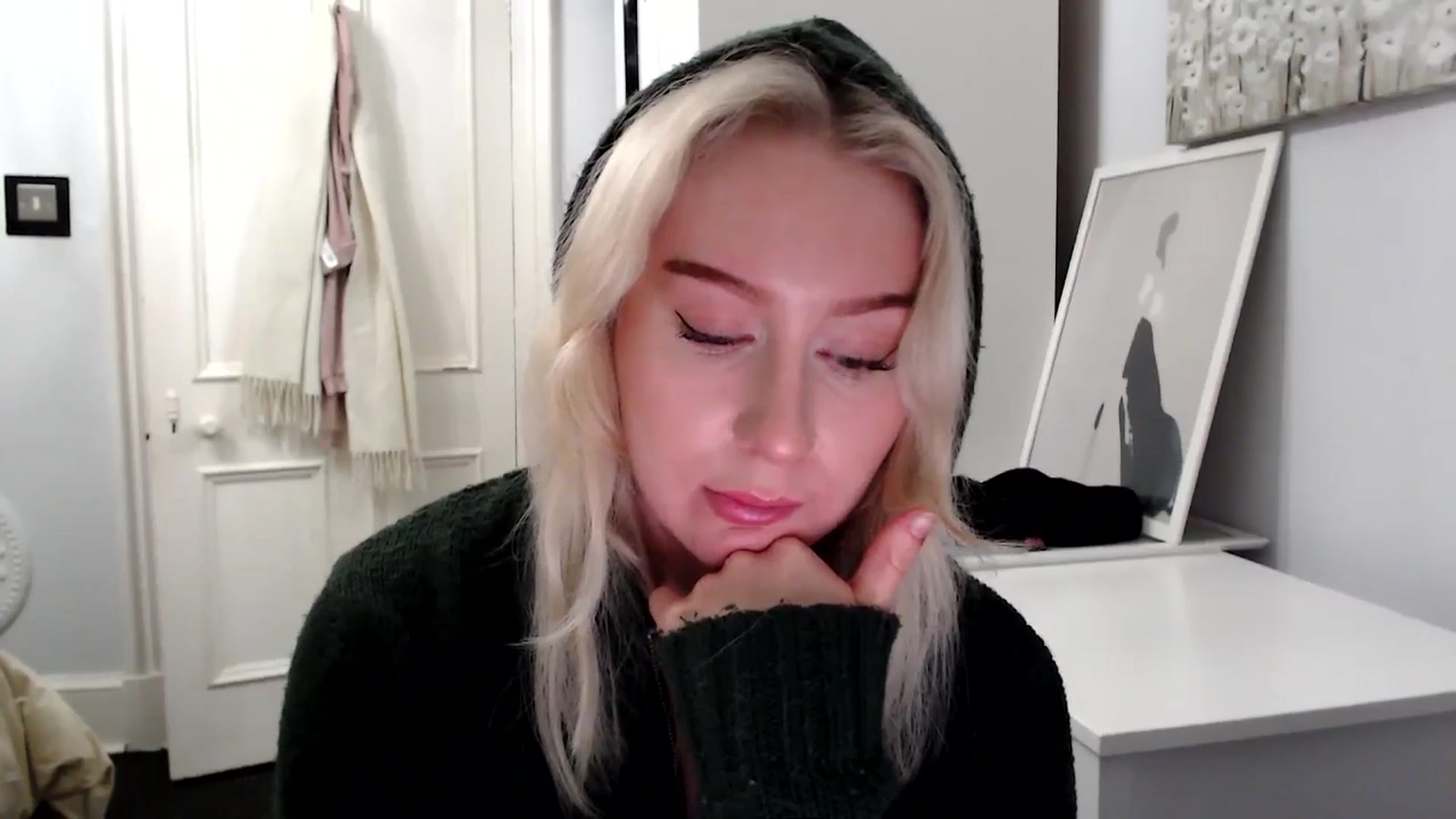 Gallery image thumbnail from Bday_Ava's myfreecams stream on, 01/22/2025, 22:25 image 12 of 20