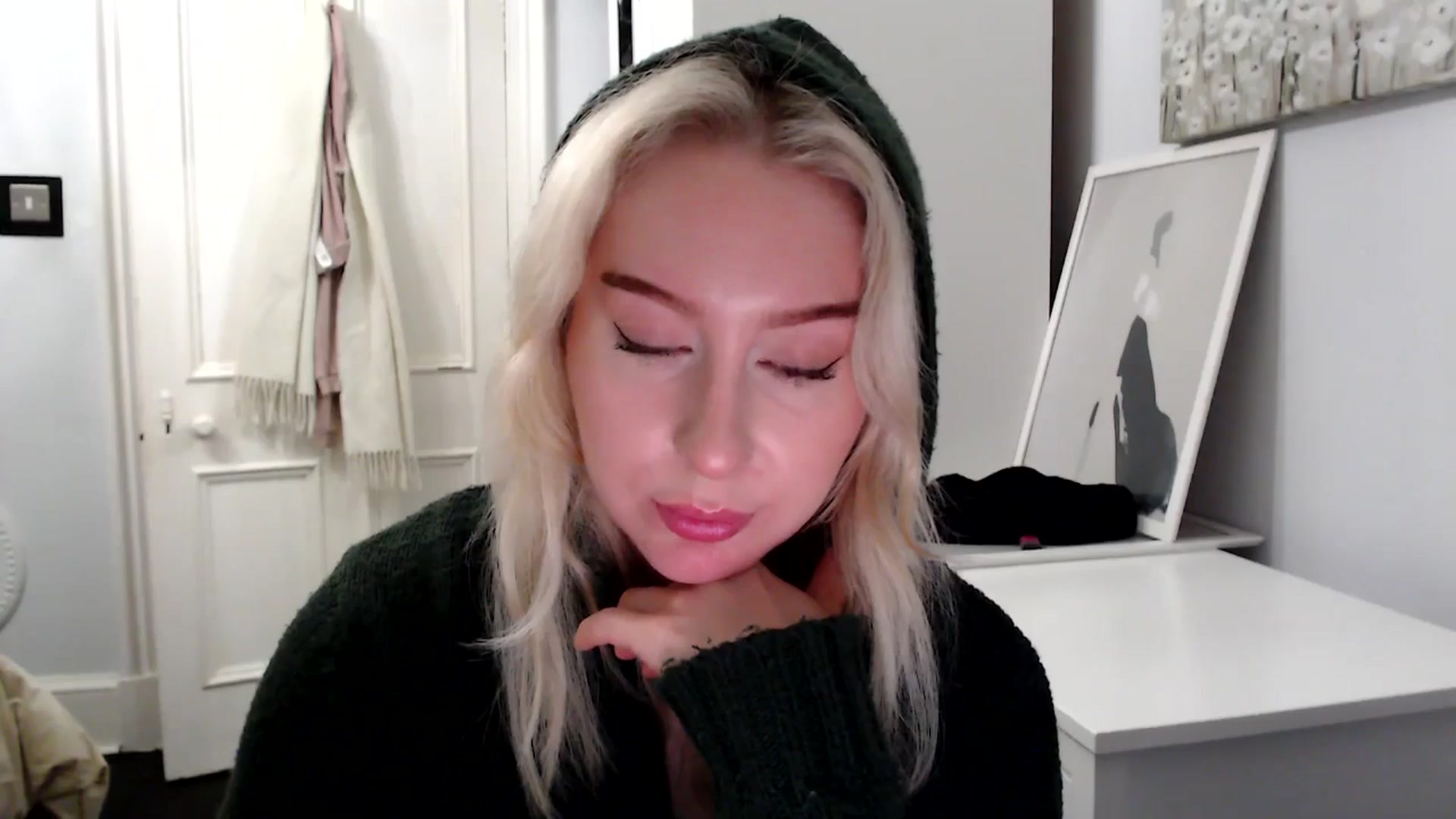 Gallery image thumbnail from Bday_Ava's myfreecams stream on, 01/22/2025, 22:25 image 18 of 20