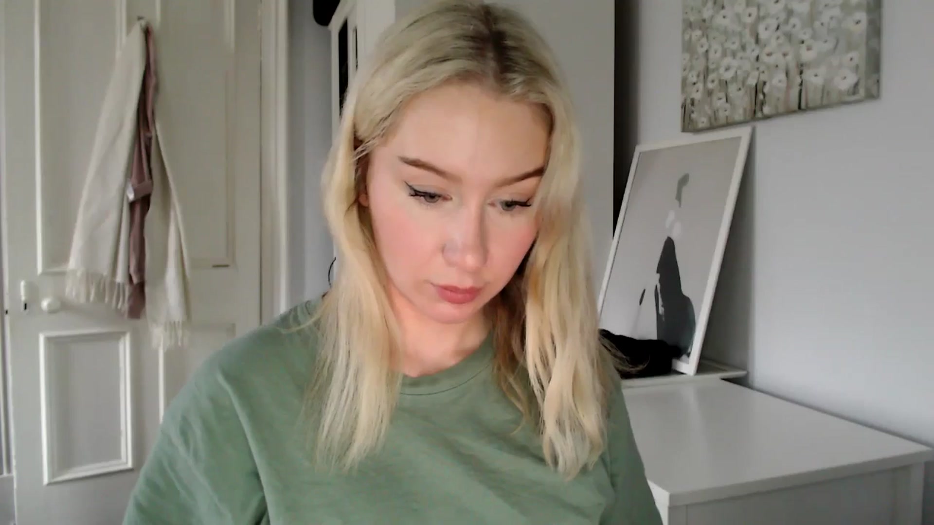 Gallery image thumbnail from Bday_Ava's myfreecams stream on, 01/23/2025, 12:13 image 20 of 20