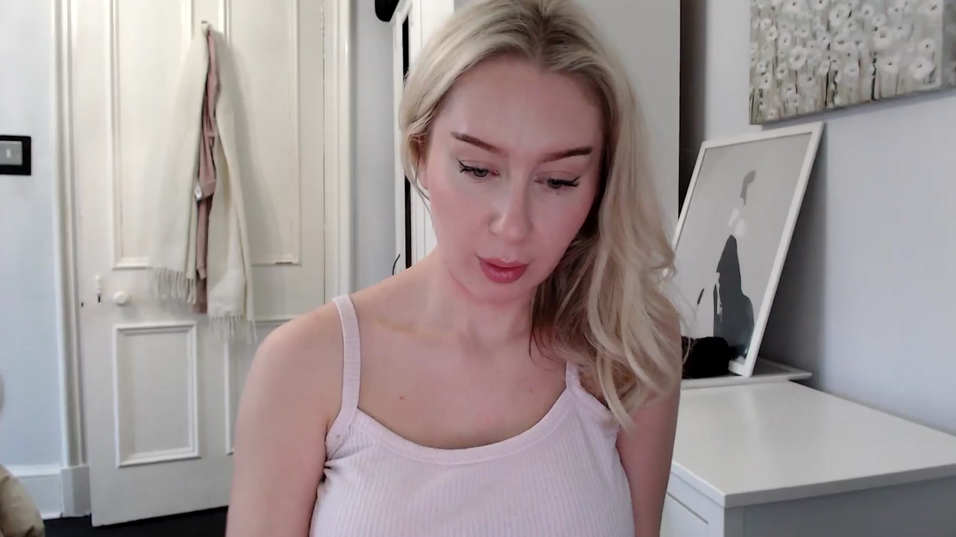 Gallery image thumbnail from Bday_Ava's myfreecams stream on, 01/24/2025, 15:17 image 5 of 20