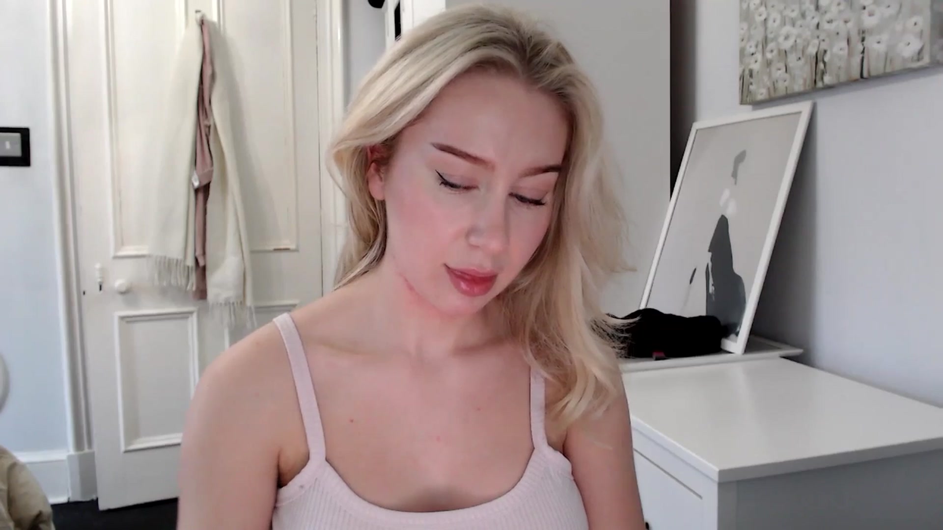 Gallery image thumbnail from Bday_Ava's myfreecams stream on, 01/24/2025, 15:17 image 16 of 20