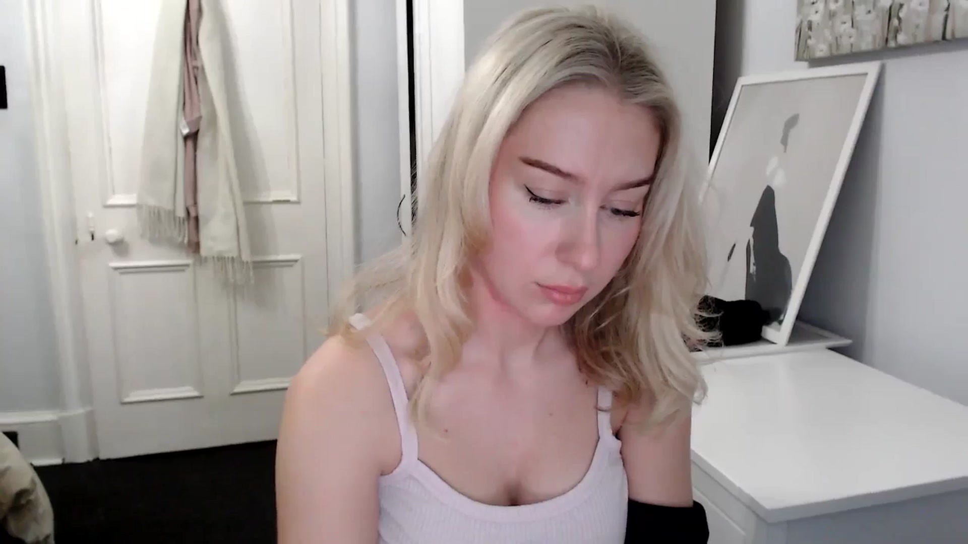 Gallery image thumbnail from Bday_Ava's myfreecams stream on, 01/24/2025, 18:28 image 7 of 20
