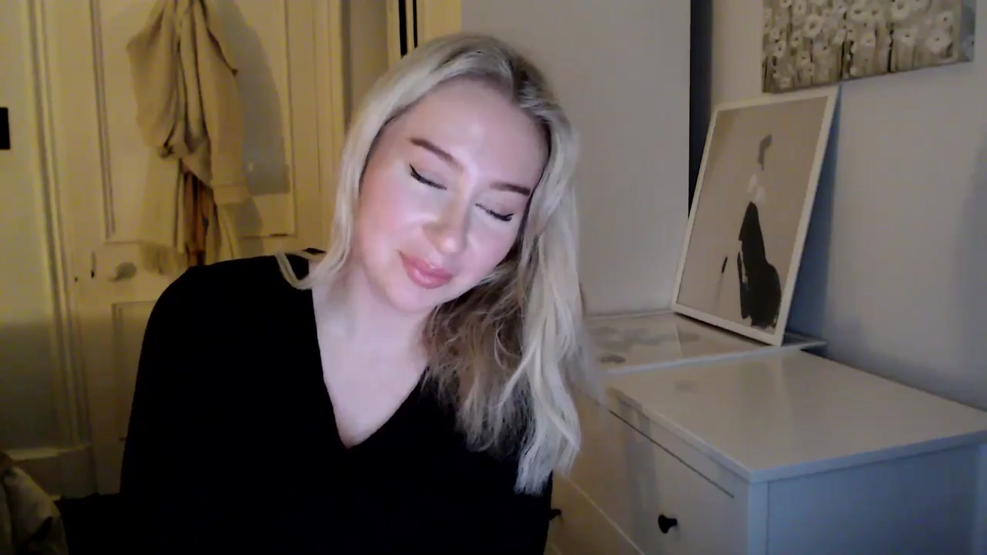 Gallery image thumbnail from Bday_Ava's myfreecams stream on, 01/28/2025, 20:47 image 11 of 20