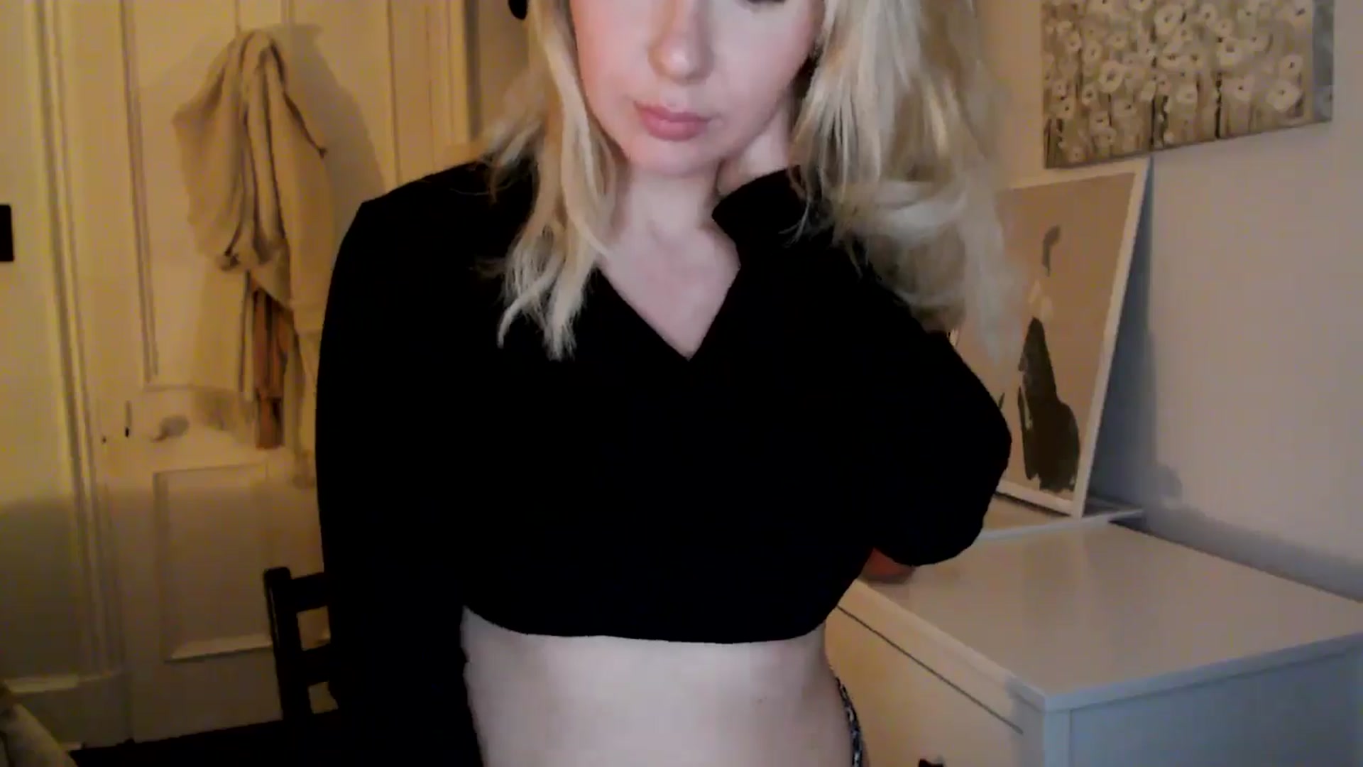 Gallery image thumbnail from Bday_Ava's myfreecams stream on, 01/28/2025, 21:34 image 9 of 20