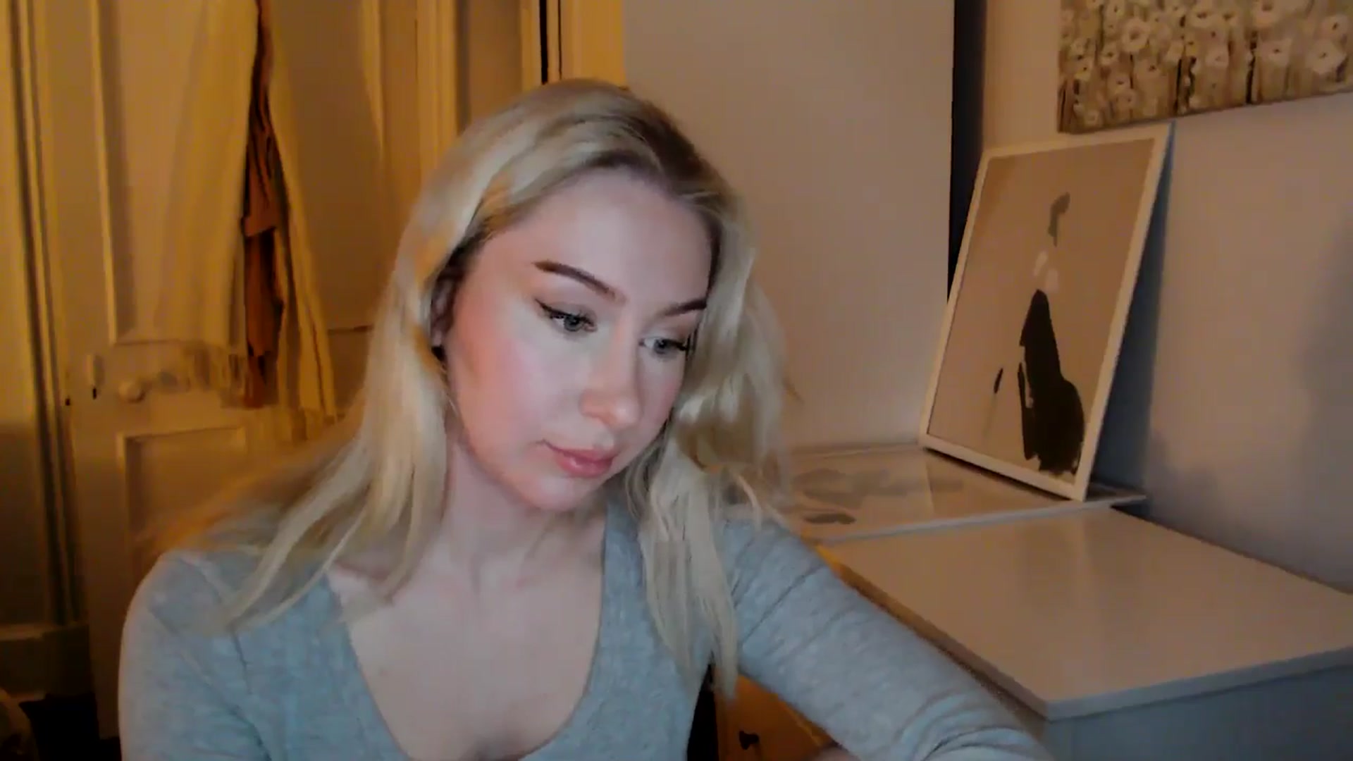 Gallery image thumbnail from Bday_Ava's myfreecams stream on, 01/29/2025, 20:02 image 16 of 20