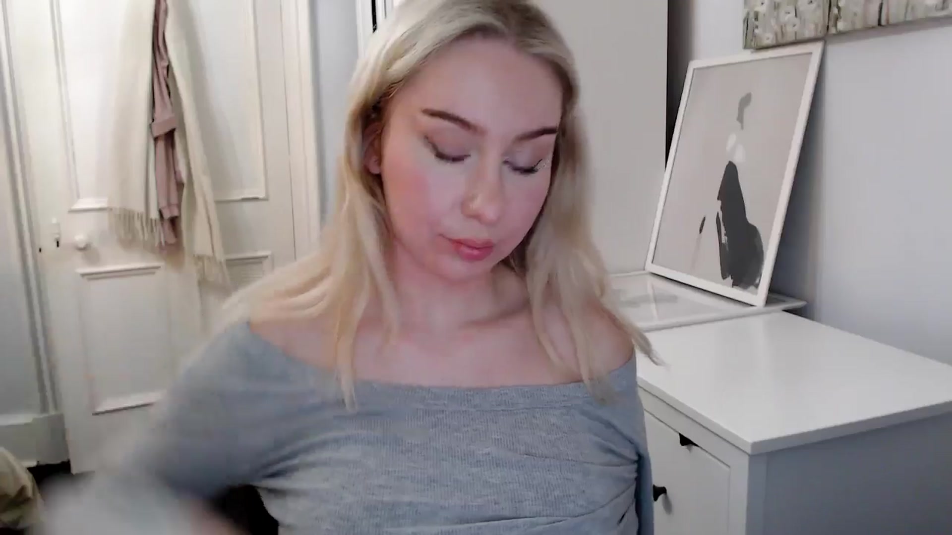 Gallery image thumbnail from Bday_Ava's myfreecams stream on, 01/29/2025, 20:18 image 16 of 20