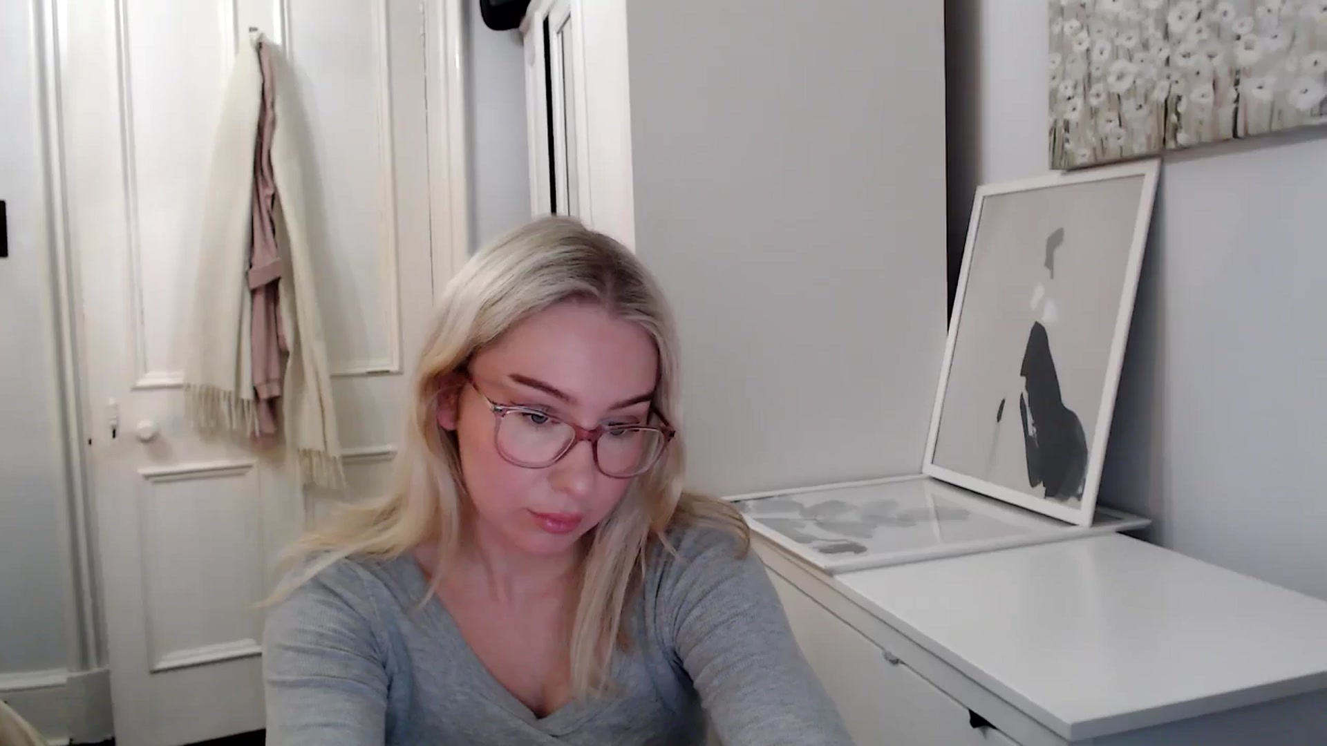 Gallery image thumbnail from Bday_Ava's myfreecams stream on, 01/29/2025, 20:18 image 3 of 20