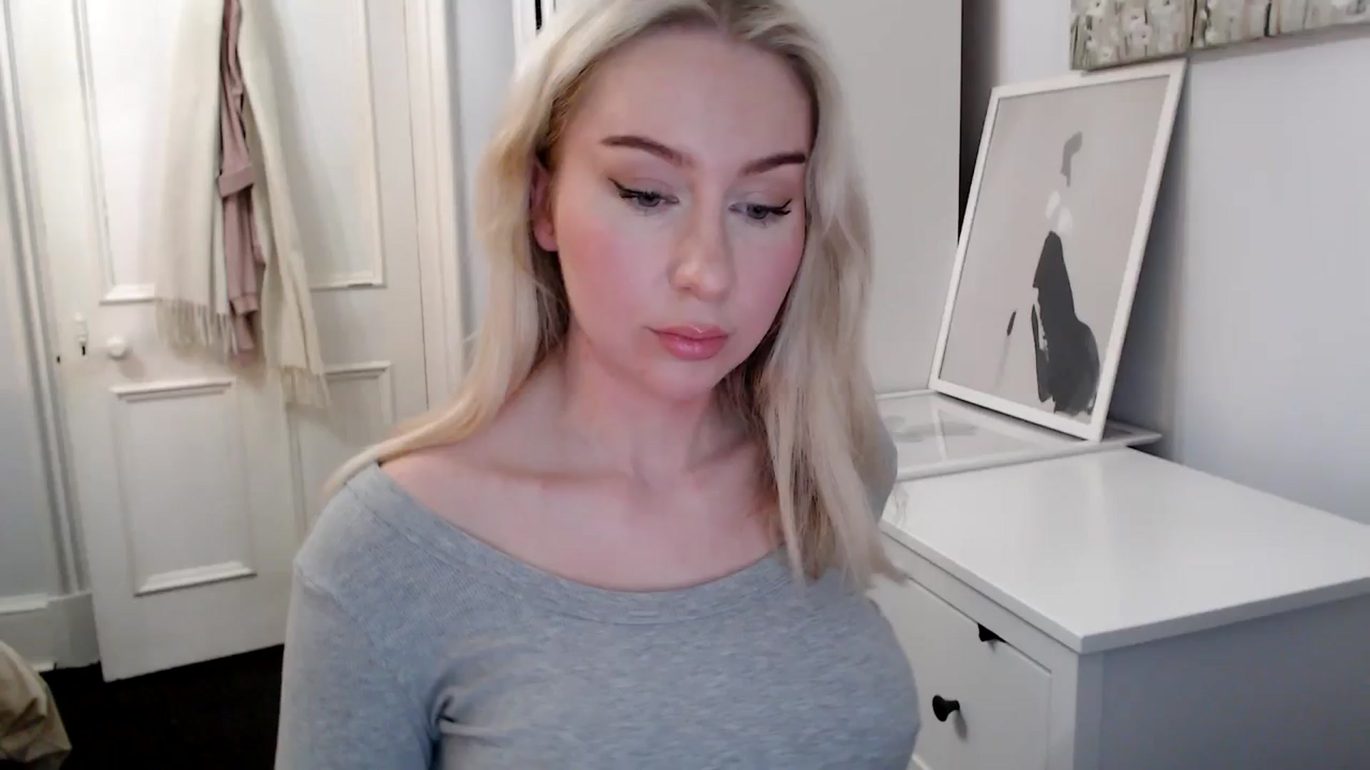 Gallery image thumbnail from Bday_Ava's myfreecams stream on, 01/29/2025, 20:18 image 17 of 20