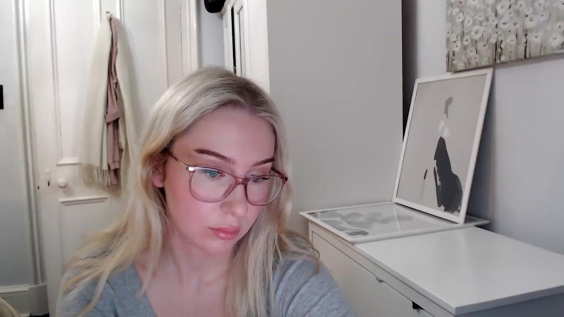 Gallery image thumbnail from Bday_Ava's myfreecams stream on, 01/29/2025, 20:18 image 5 of 20