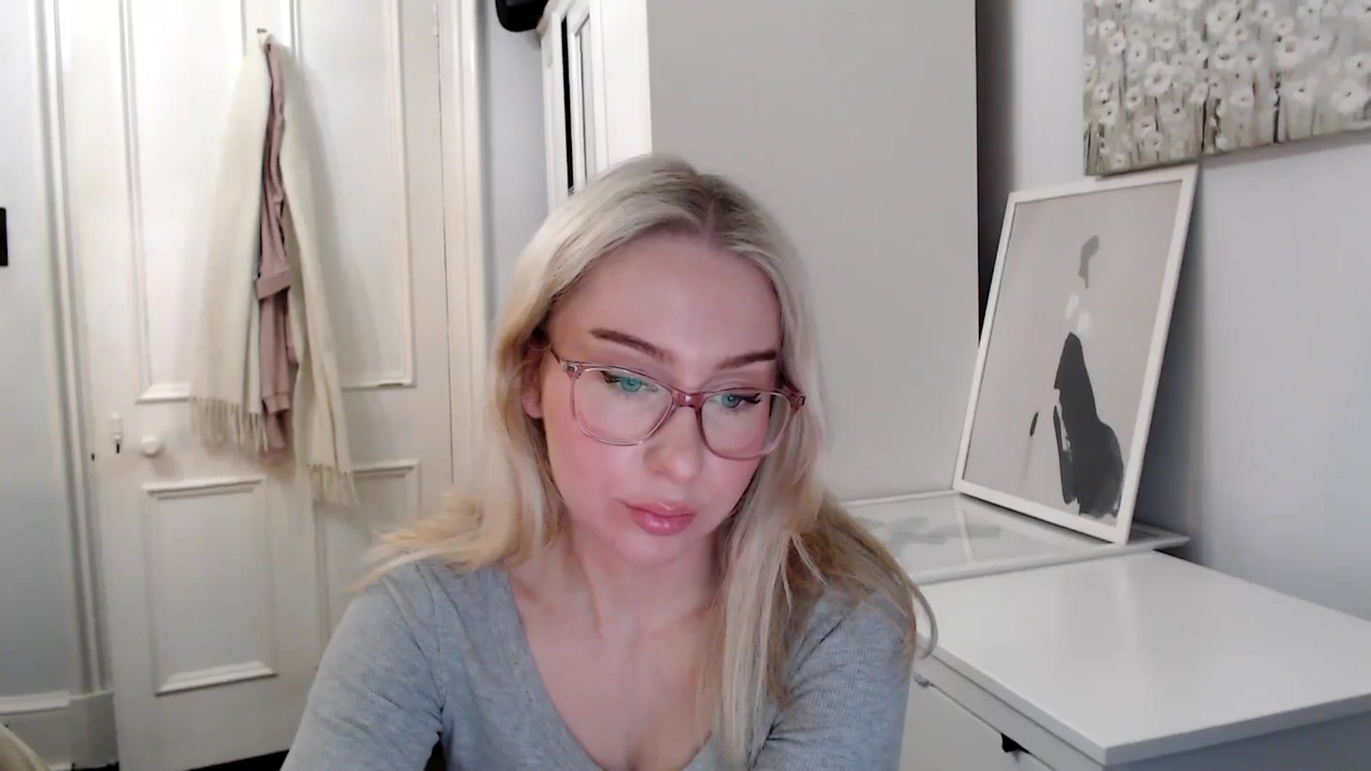 Gallery image thumbnail from Bday_Ava's myfreecams stream on, 01/29/2025, 20:18 image 2 of 20