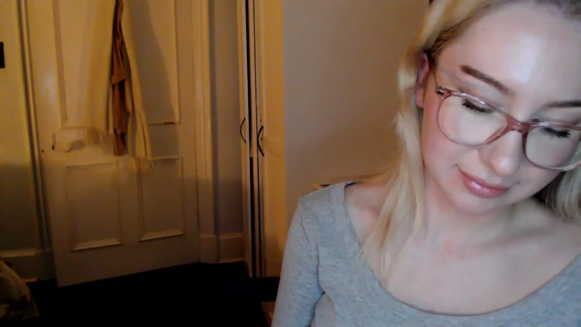 Gallery image thumbnail from Bday_Ava's myfreecams stream on, 01/29/2025, 22:11 image 8 of 20