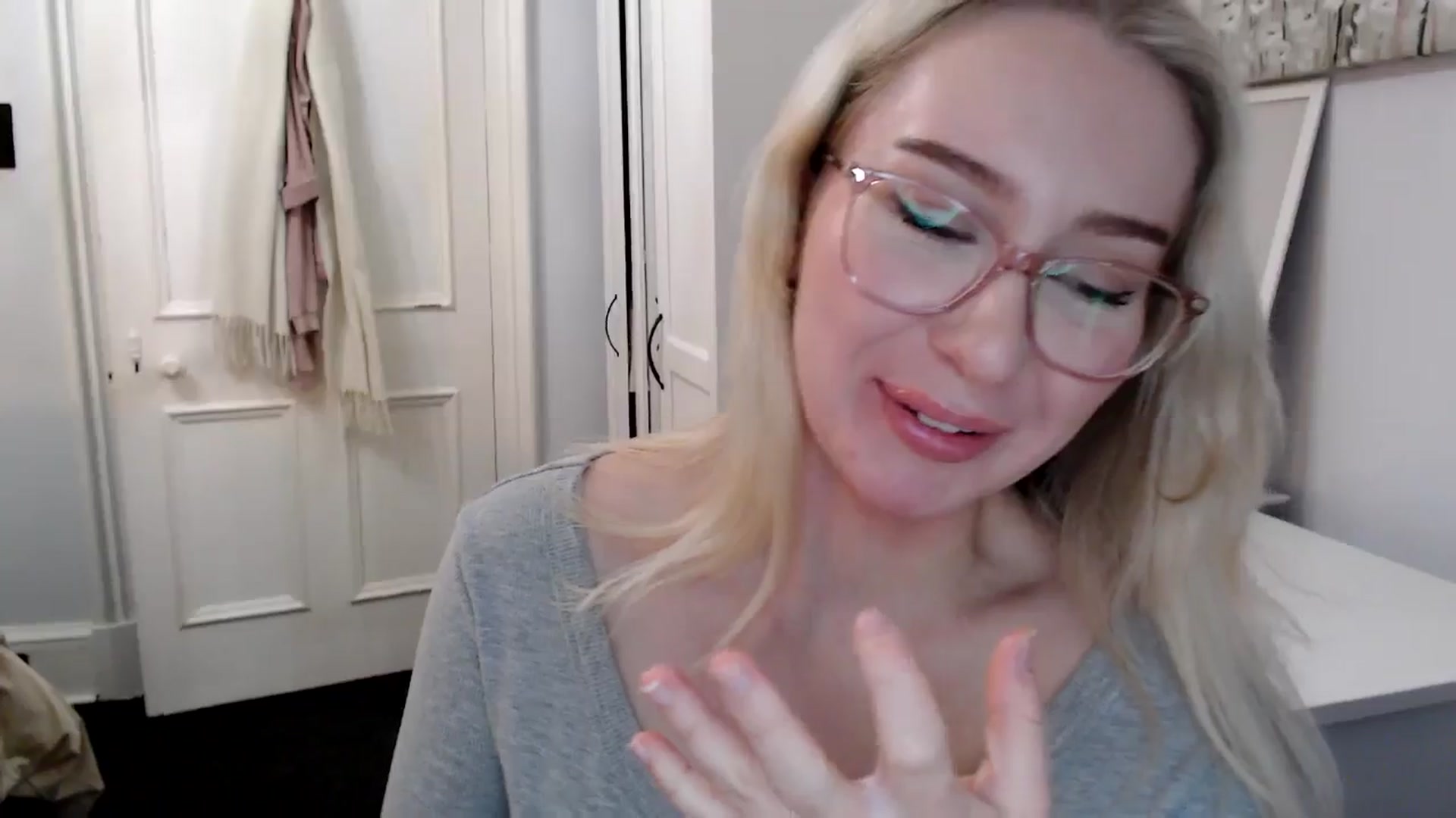 Gallery image thumbnail from Bday_Ava's myfreecams stream on, 01/29/2025, 22:11 image 7 of 20