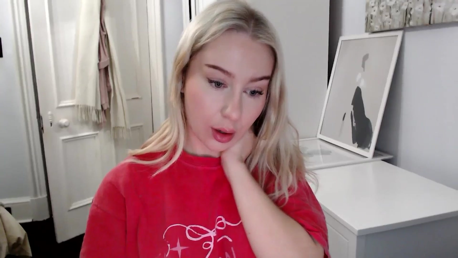 Gallery image thumbnail from Bday_Ava's myfreecams stream on, 01/30/2025, 08:04 image 8 of 20