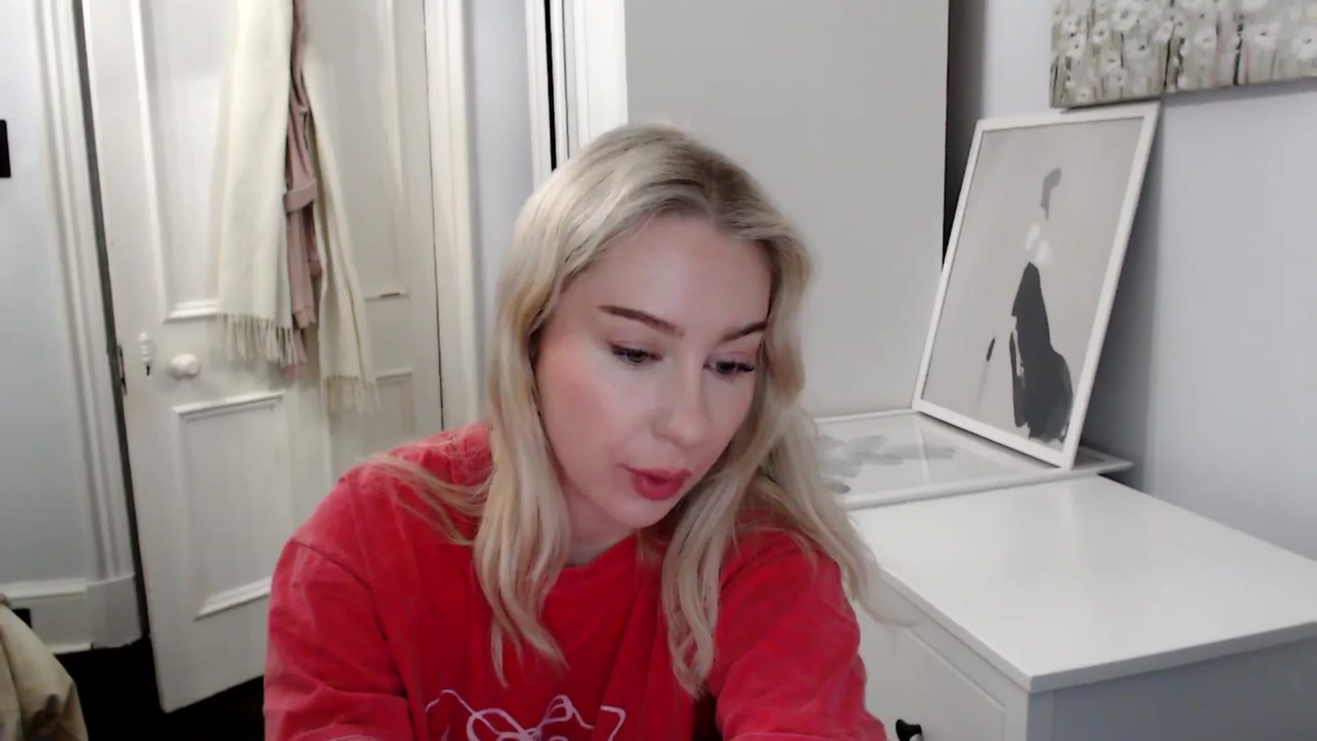 Gallery image thumbnail from Bday_Ava's myfreecams stream on, 01/30/2025, 08:04 image 14 of 20