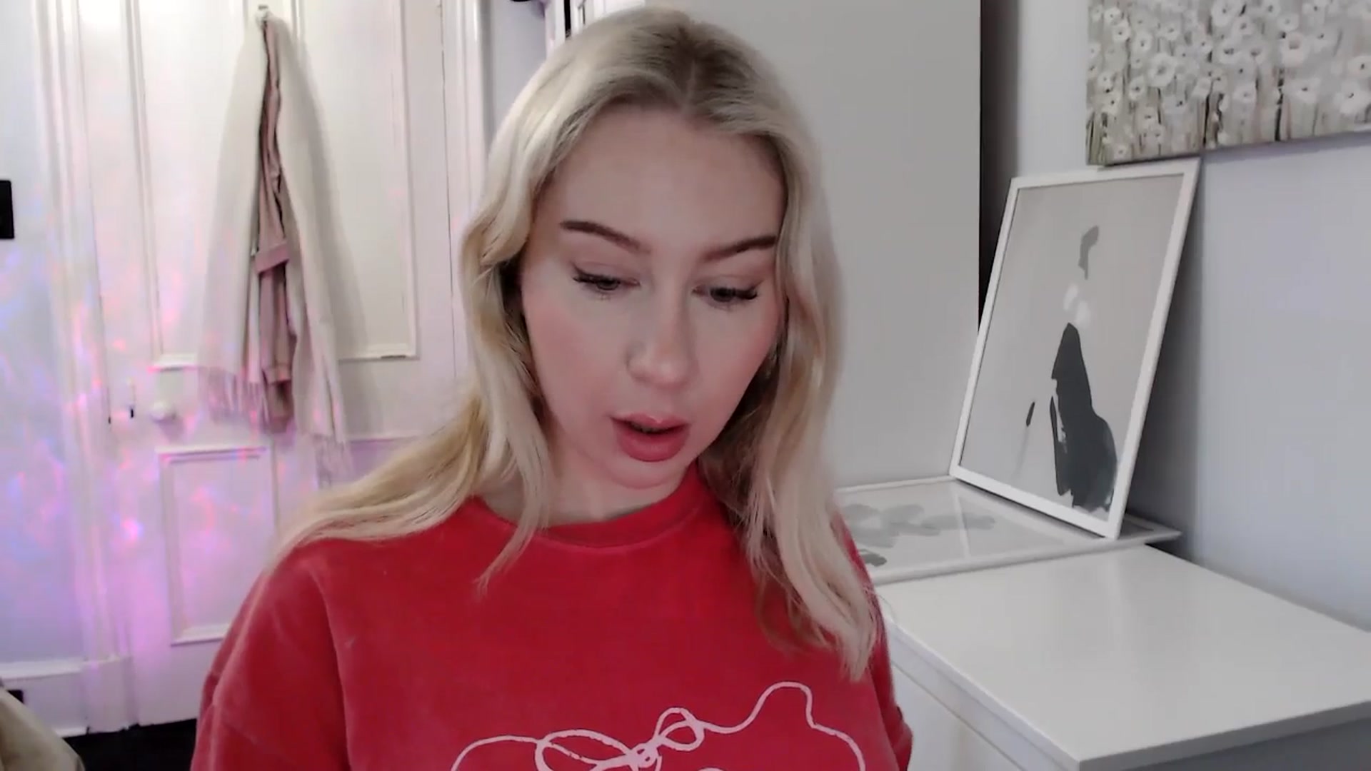 Gallery image thumbnail from Bday_Ava's myfreecams stream on, 01/30/2025, 08:21 image 13 of 20