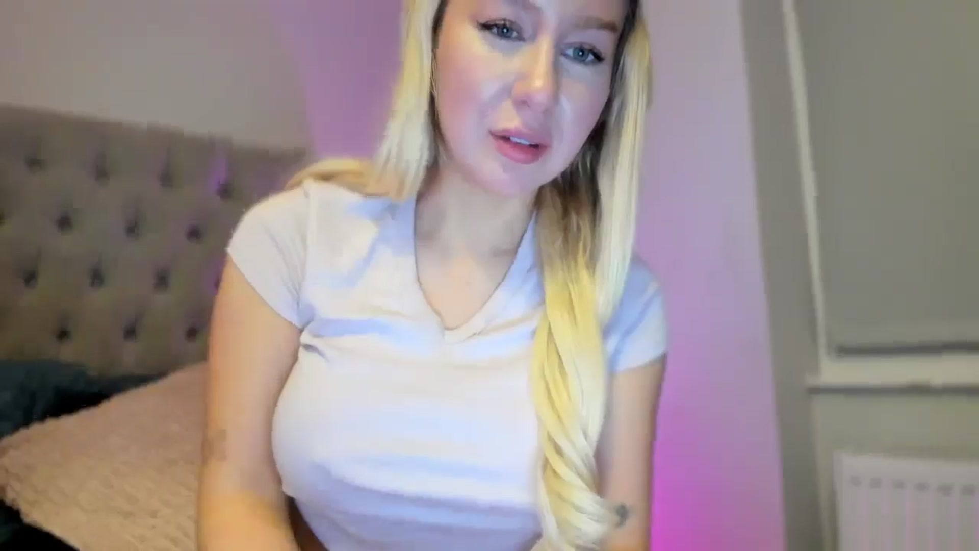 Gallery image thumbnail from Bday_Ava's myfreecams stream on, 01/01/2026, 22:51 image 2 of 20