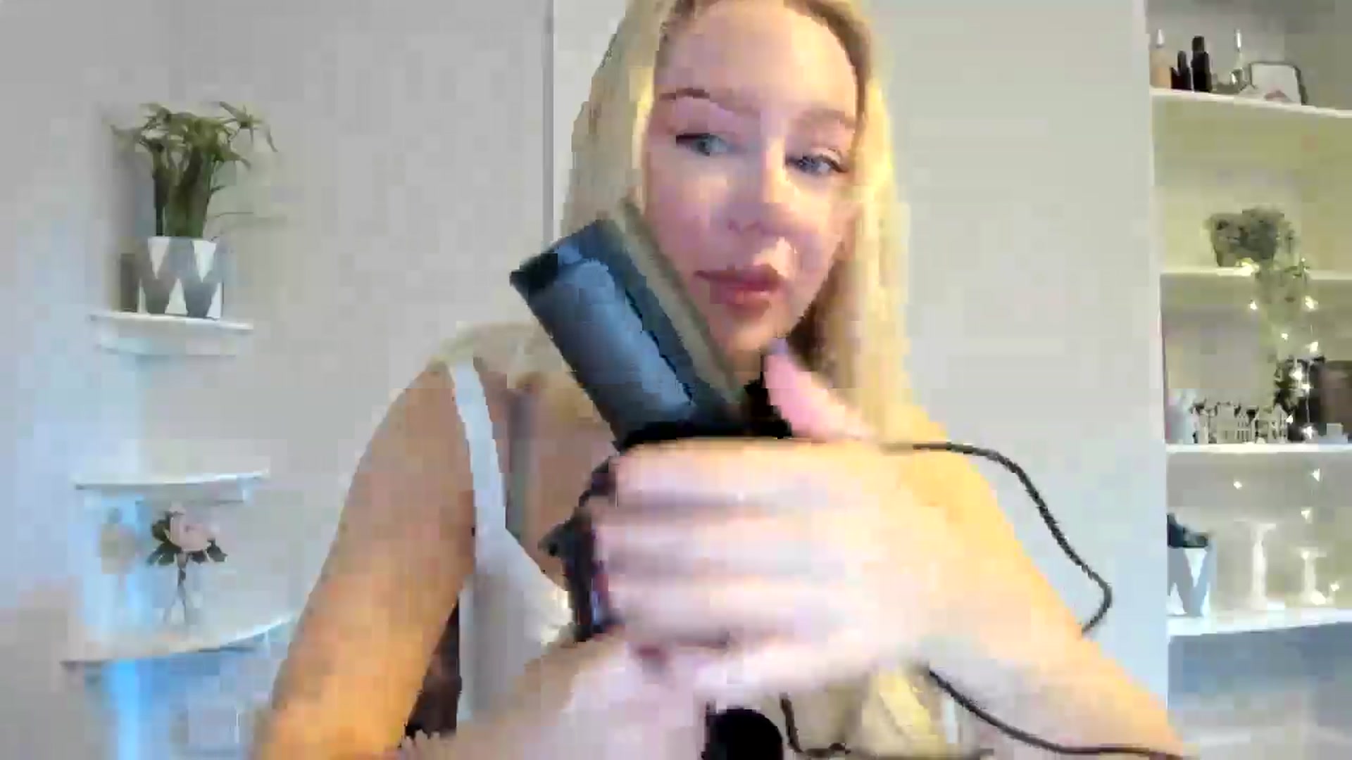 Gallery image thumbnail from Bday_Ava's myfreecams stream on, 01/02/2026, 12:53 image 8 of 20