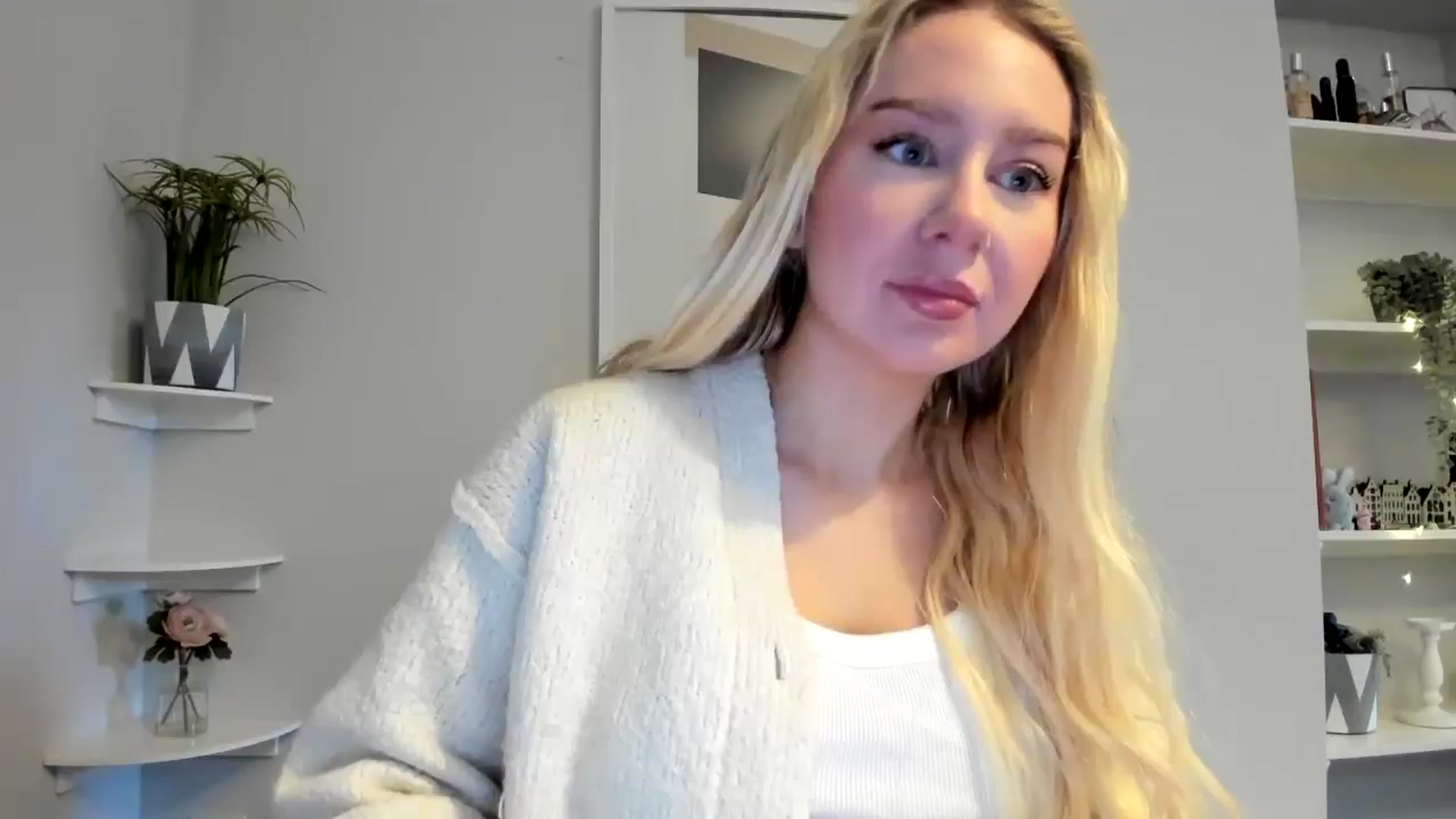 Gallery image thumbnail from Bday_Ava's myfreecams stream on, 01/02/2026, 12:53 image 1 of 20