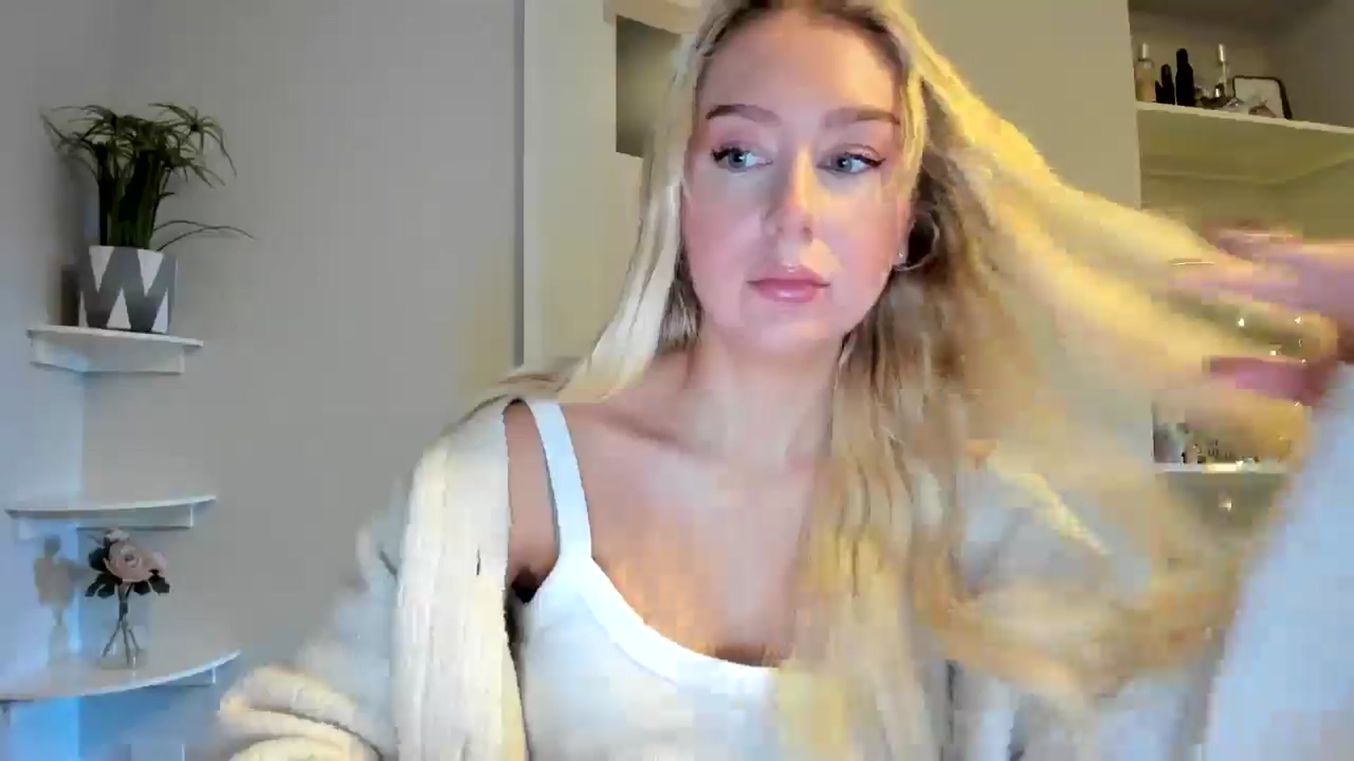 Gallery image thumbnail from Bday_Ava's myfreecams stream on, 01/02/2026, 14:01 image 5 of 20