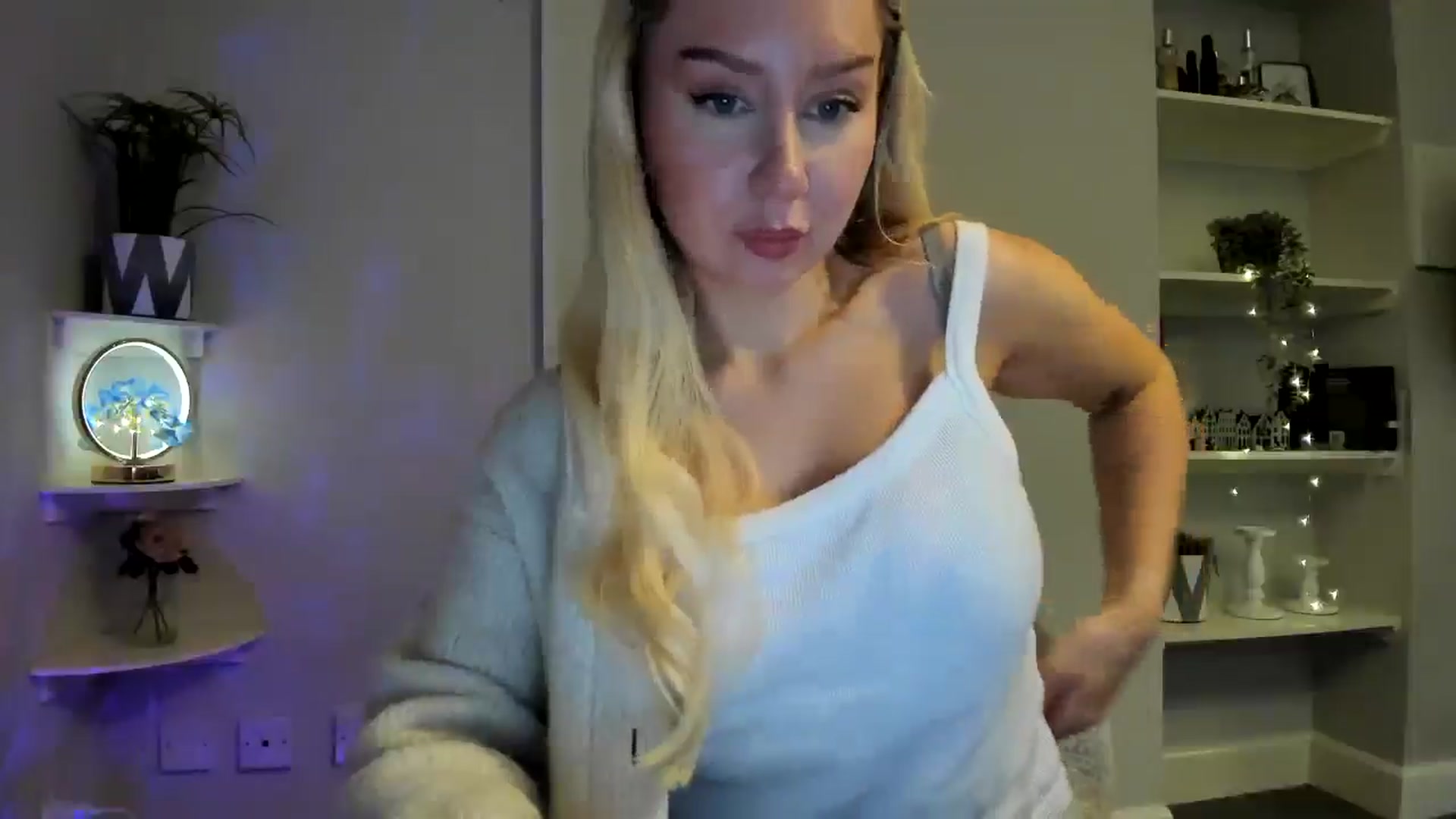 Gallery image thumbnail from Bday_Ava's myfreecams stream on, 01/02/2026, 18:11 image 9 of 20