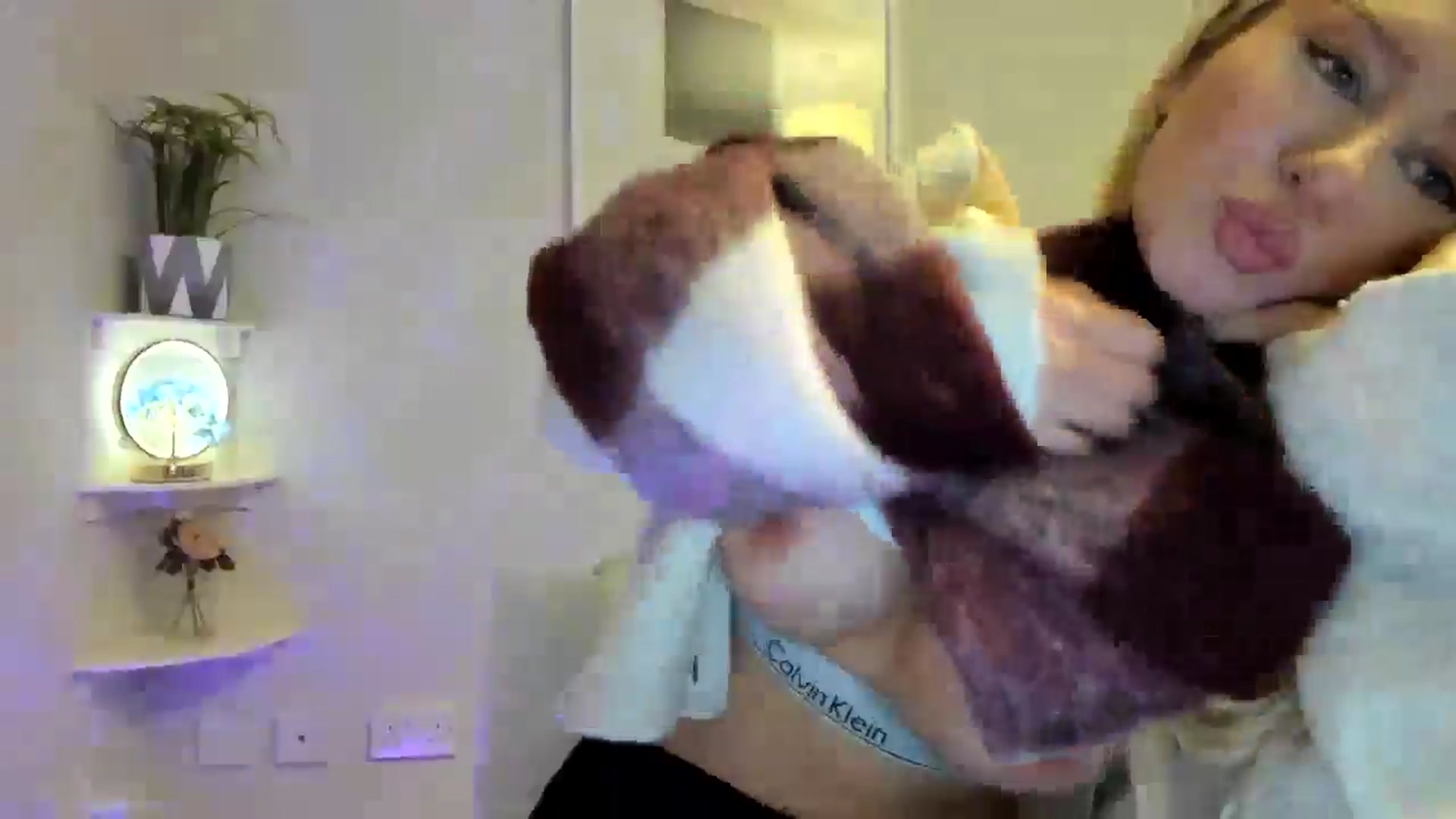 Gallery image thumbnail from Bday_Ava's myfreecams stream on, 01/02/2026, 19:44 image 6 of 20