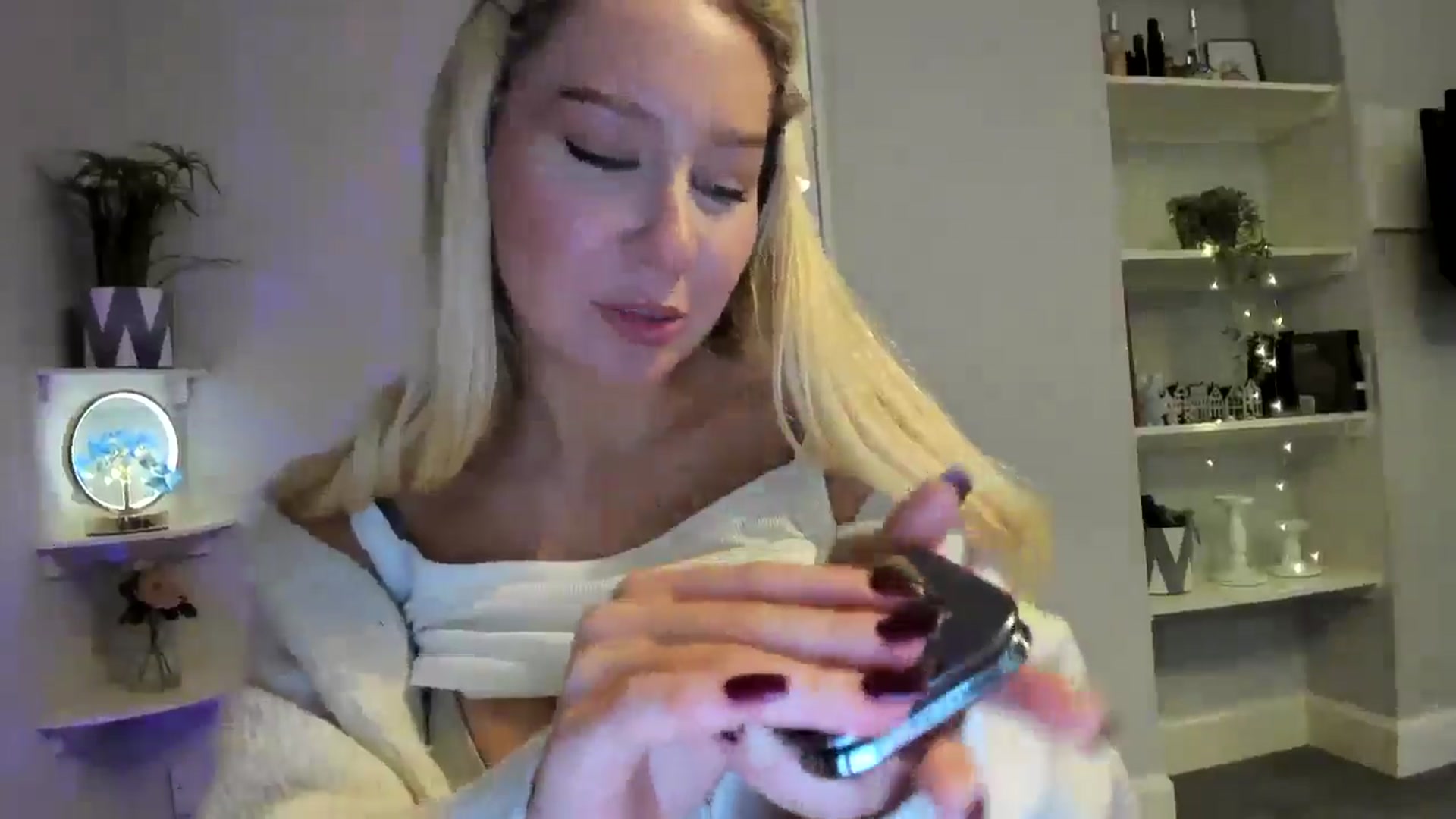 Gallery image thumbnail from Bday_Ava's myfreecams stream on, 01/02/2026, 19:44 image 15 of 20