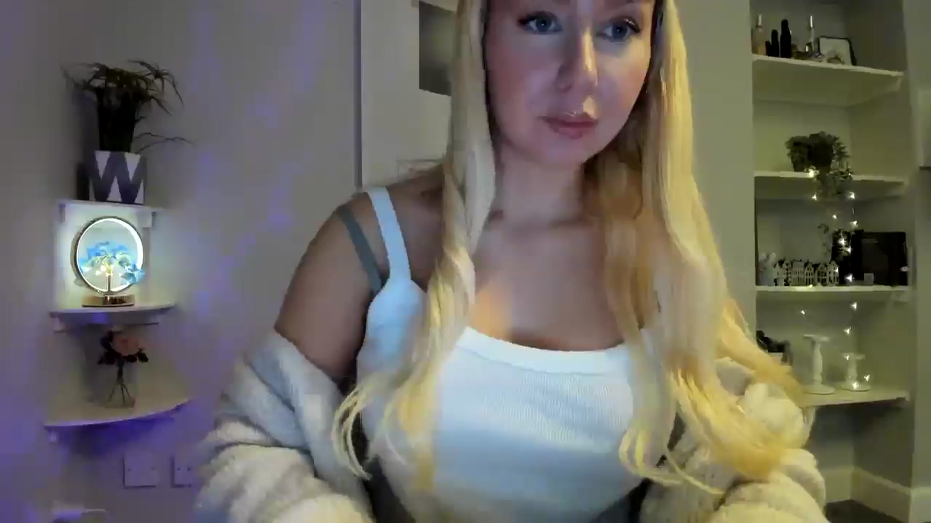 Gallery image thumbnail from Bday_Ava's myfreecams stream on, 01/02/2026, 19:44 image 9 of 20
