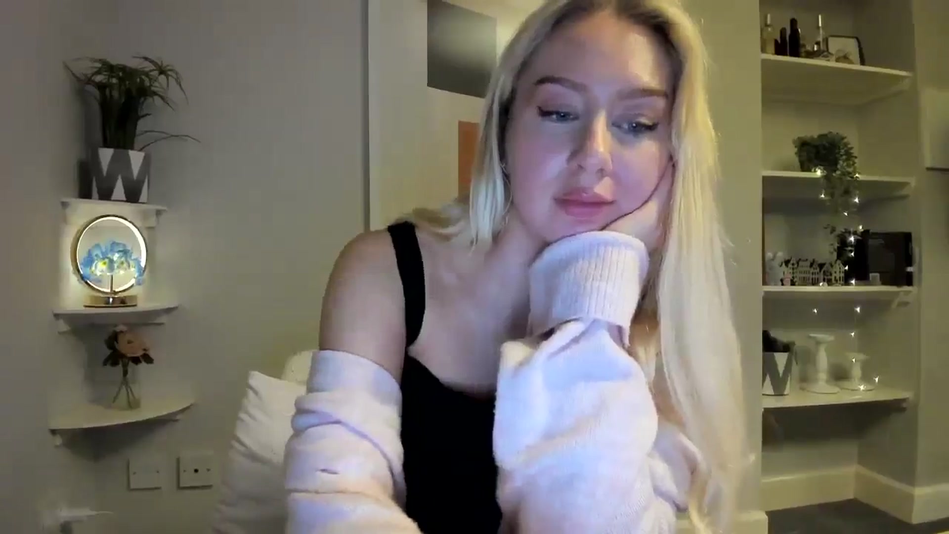 Gallery image thumbnail from Bday_Ava's myfreecams stream on, 01/03/2026, 21:53 image 12 of 20