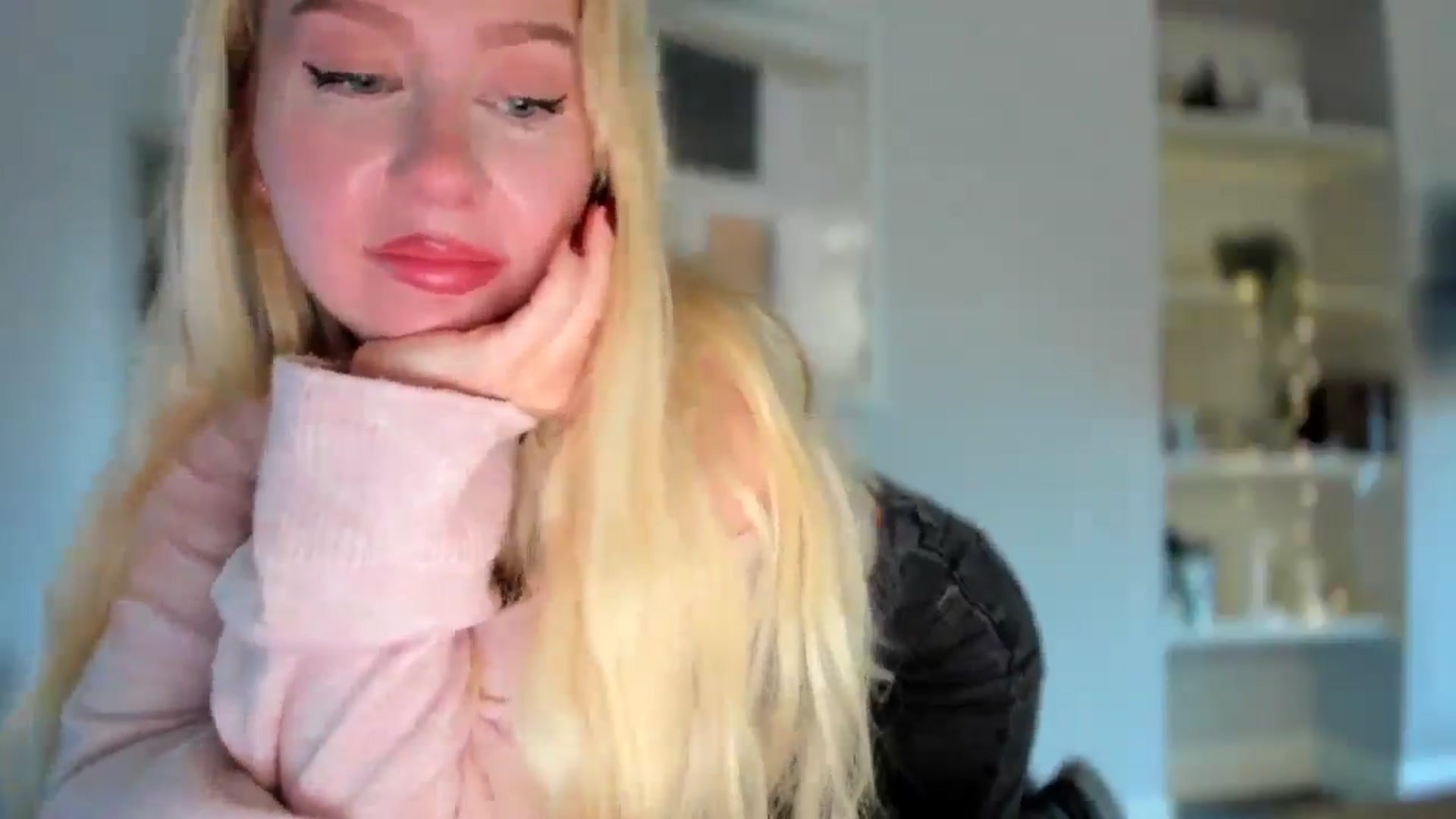 Gallery image thumbnail from Bday_Ava's myfreecams stream on, 01/04/2026, 13:19 image 11 of 20
