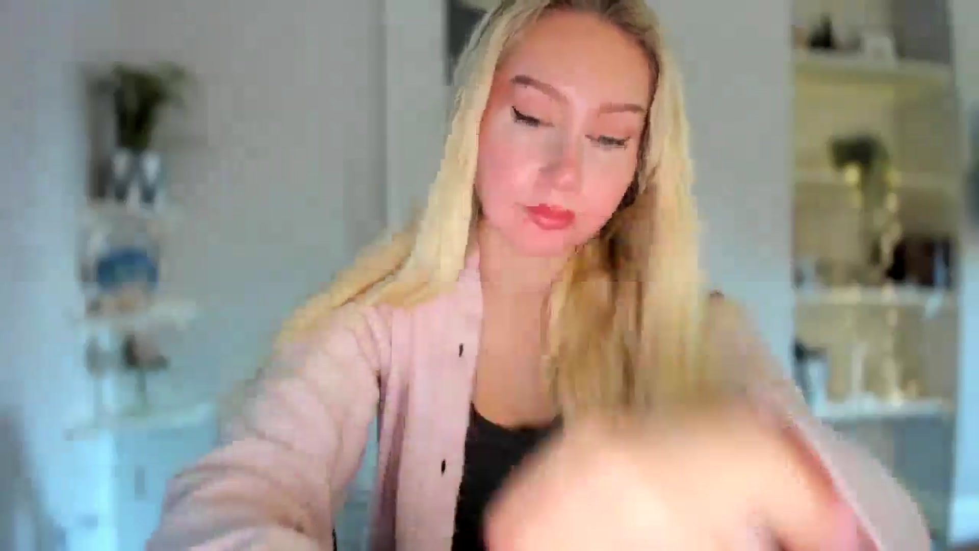 Gallery image thumbnail from Bday_Ava's myfreecams stream on, 01/04/2026, 13:19 image 19 of 20