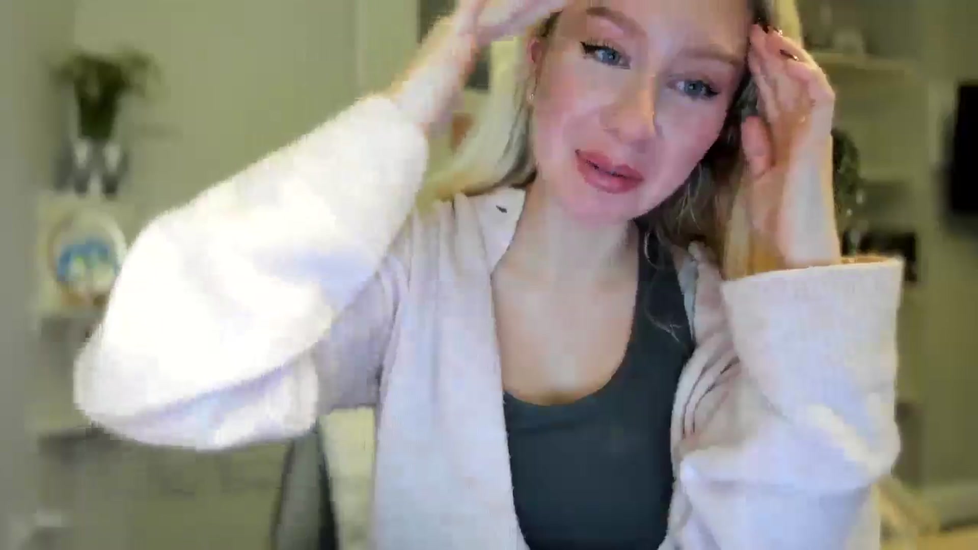 Gallery image thumbnail from Bday_Ava's myfreecams stream on, 01/04/2026, 17:13 image 2 of 20