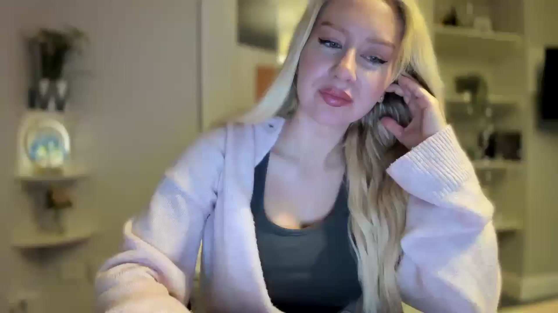 Gallery image thumbnail from Bday_Ava's myfreecams stream on, 01/04/2026, 17:13 image 1 of 20