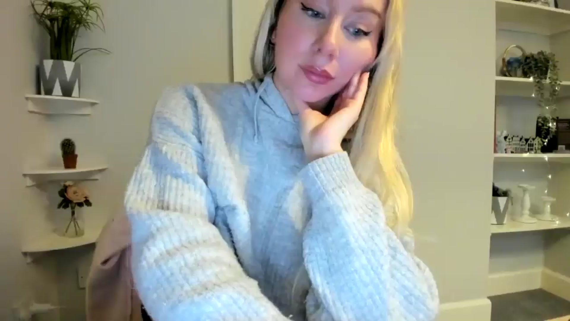 Gallery image thumbnail from Bday_Ava's myfreecams stream on, 01/07/2026, 16:34 image 15 of 20