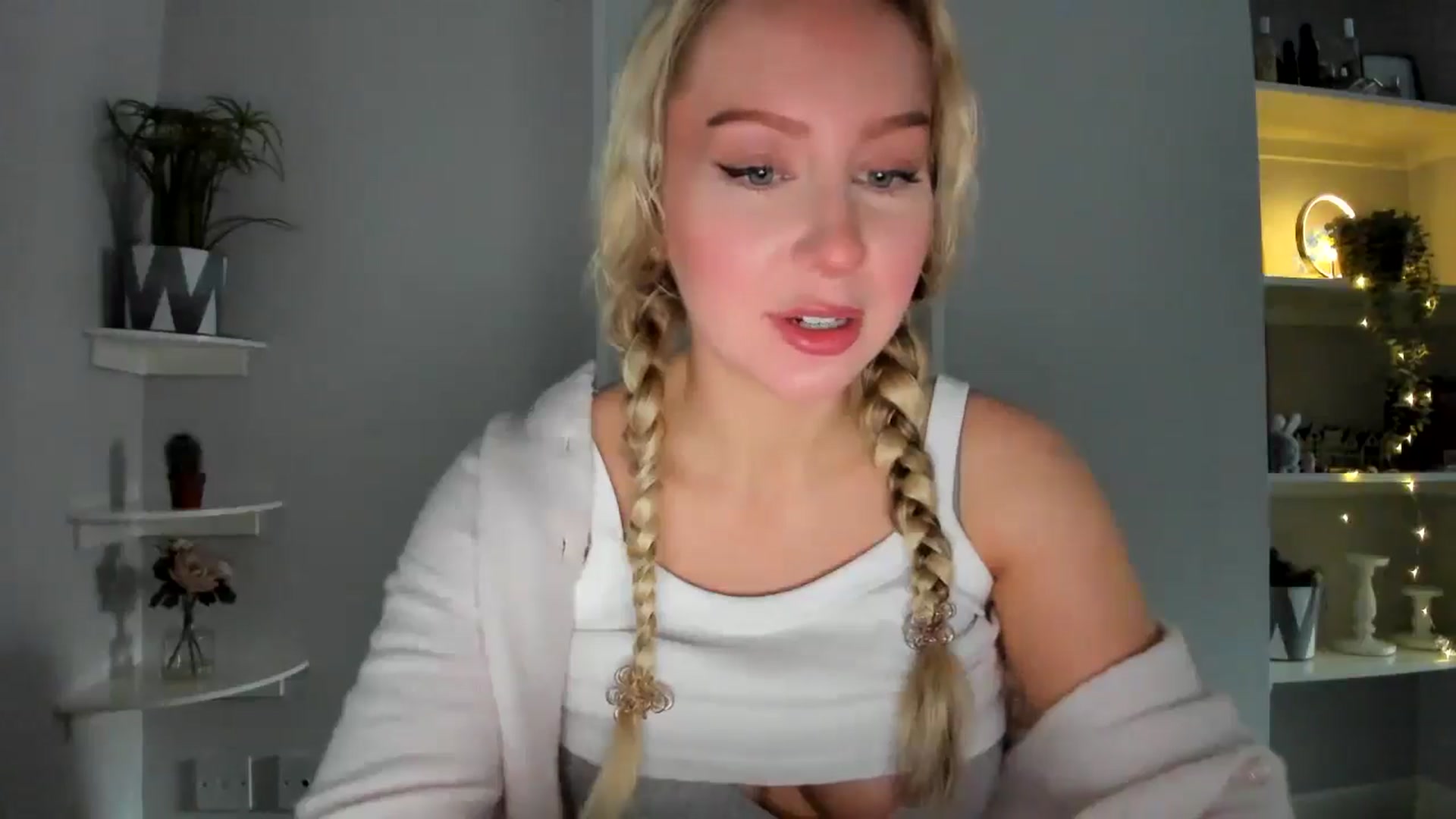 Gallery image thumbnail from Bday_Ava's myfreecams stream on, 01/08/2026, 13:19 image 9 of 20