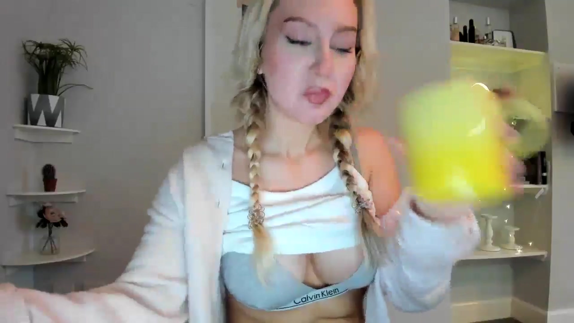 Gallery image thumbnail from Bday_Ava's myfreecams stream on, 01/08/2026, 16:33 image 4 of 20