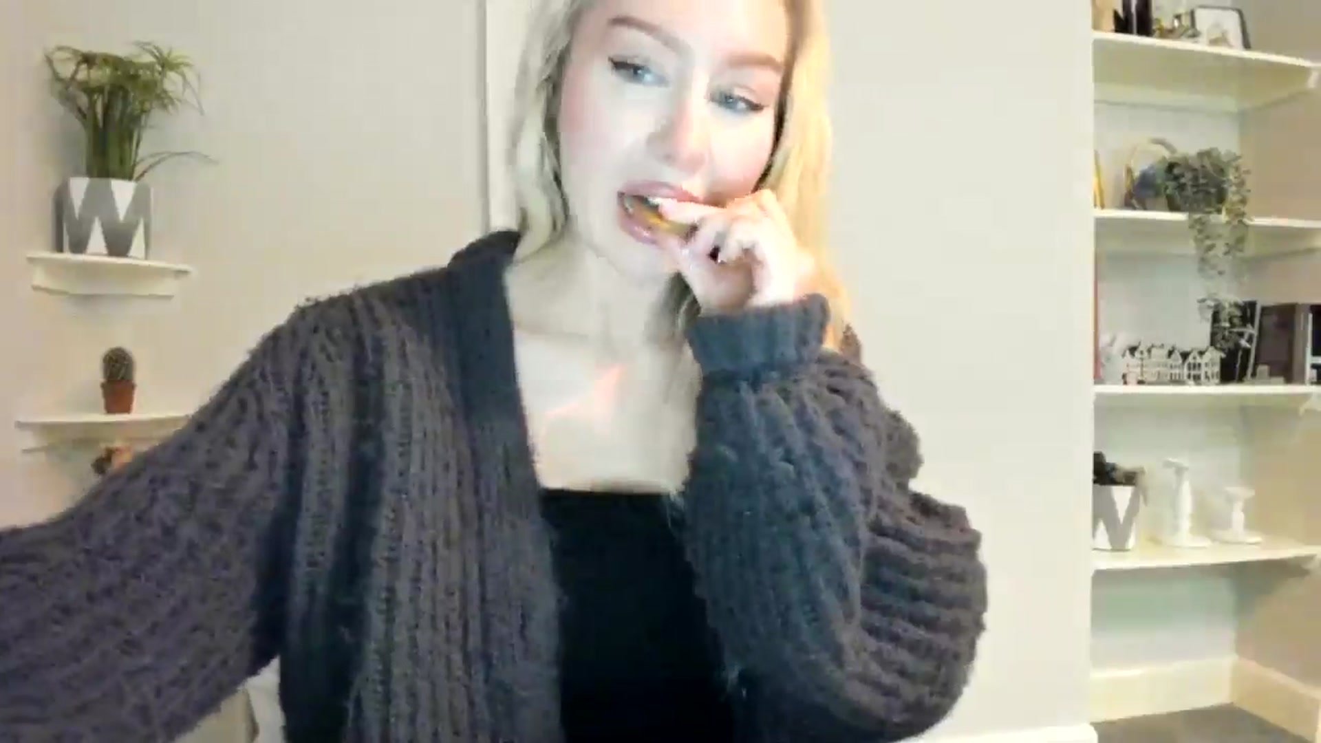 Gallery image thumbnail from Bday_Ava's myfreecams stream on, 01/09/2026, 15:02 image 3 of 20