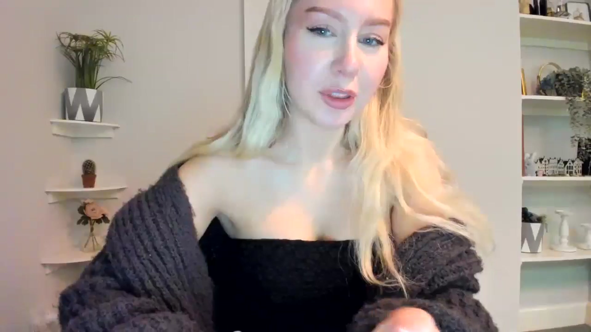 Gallery image thumbnail from Bday_Ava's myfreecams stream on, 01/09/2026, 15:39 image 18 of 20