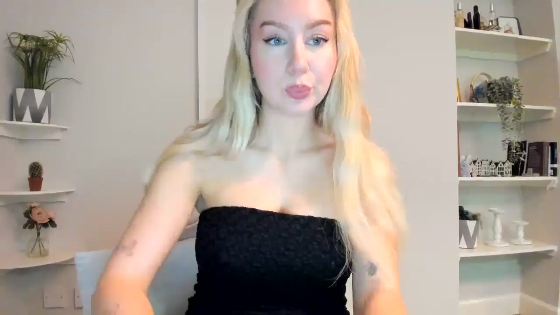 Gallery image thumbnail from Bday_Ava's myfreecams stream on, 01/09/2026, 15:39 image 9 of 20