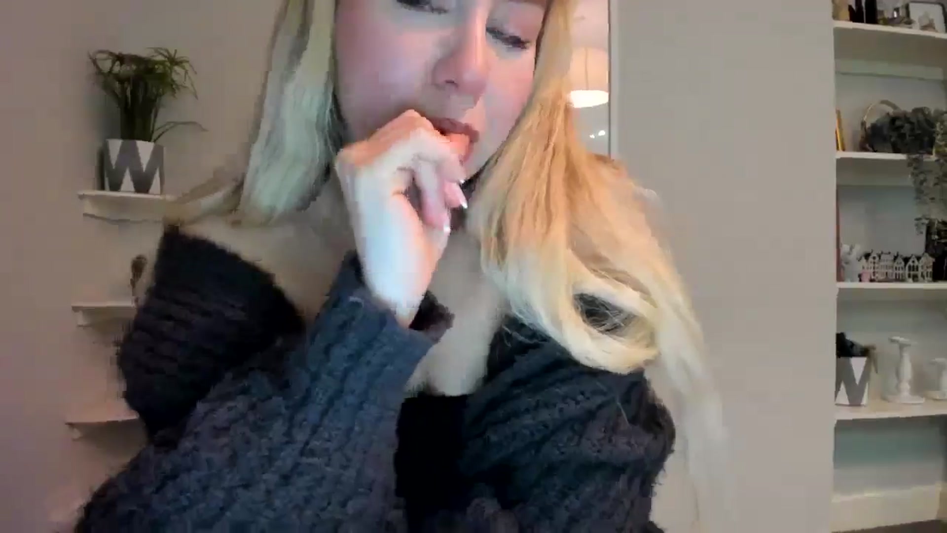 Gallery image thumbnail from Bday_Ava's myfreecams stream on, 01/09/2026, 15:39 image 17 of 20