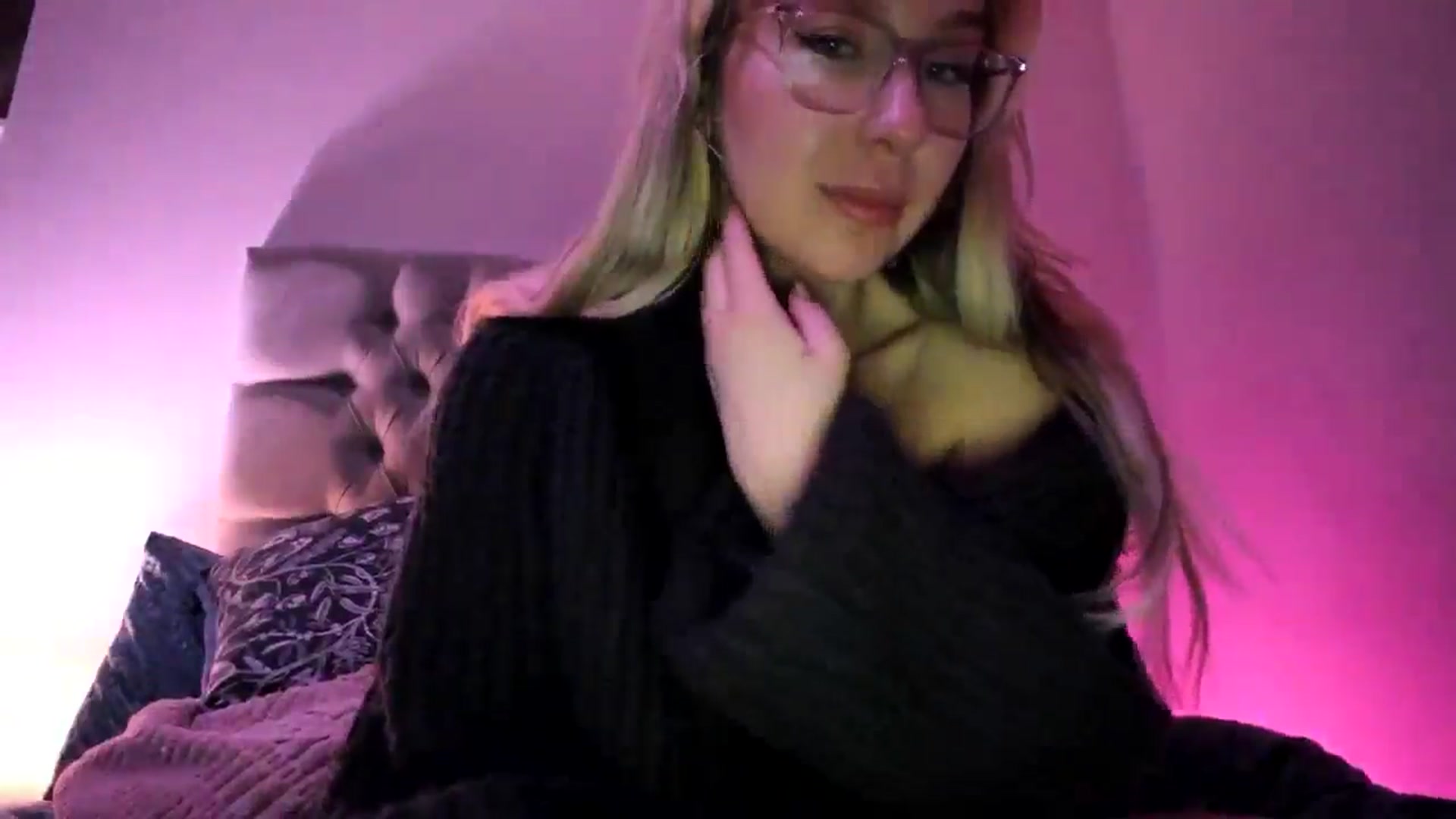 Gallery image thumbnail from Bday_Ava's myfreecams stream on, 01/10/2026, 23:38 image 4 of 20