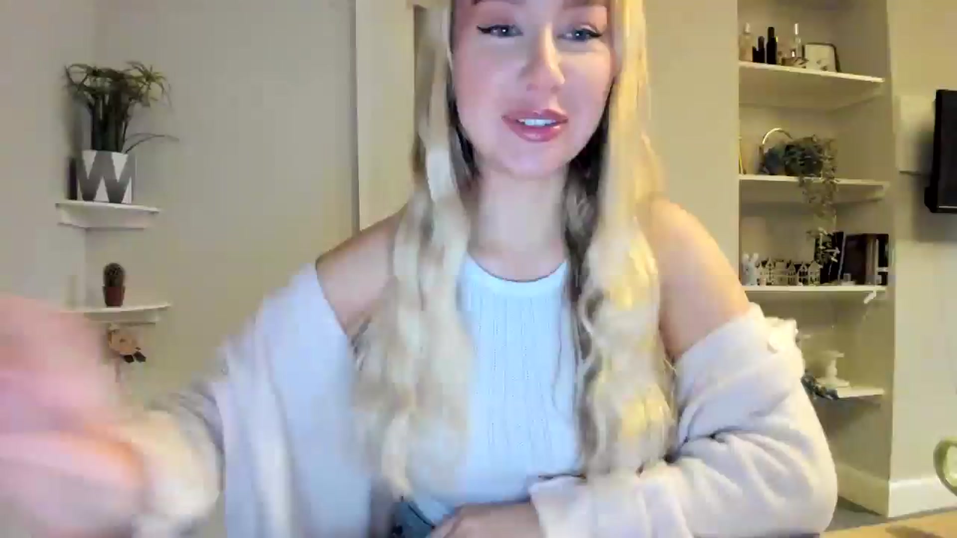 Gallery image thumbnail from Bday_Ava's myfreecams stream on, 01/13/2026, 11:16 image 1 of 20