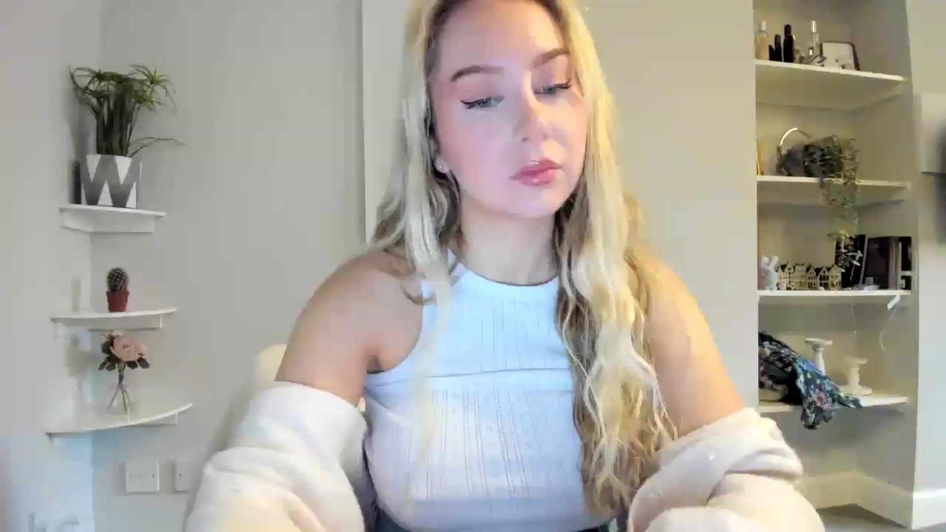 Gallery image thumbnail from Bday_Ava's myfreecams stream on, 01/13/2026, 11:16 image 10 of 20