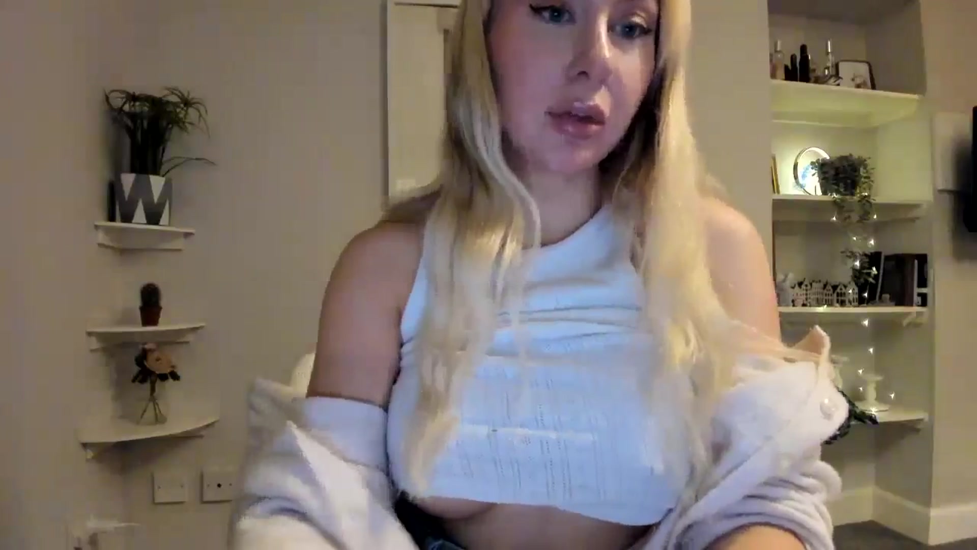Gallery image thumbnail from Bday_Ava's myfreecams stream on, 01/13/2026, 17:04 image 19 of 20