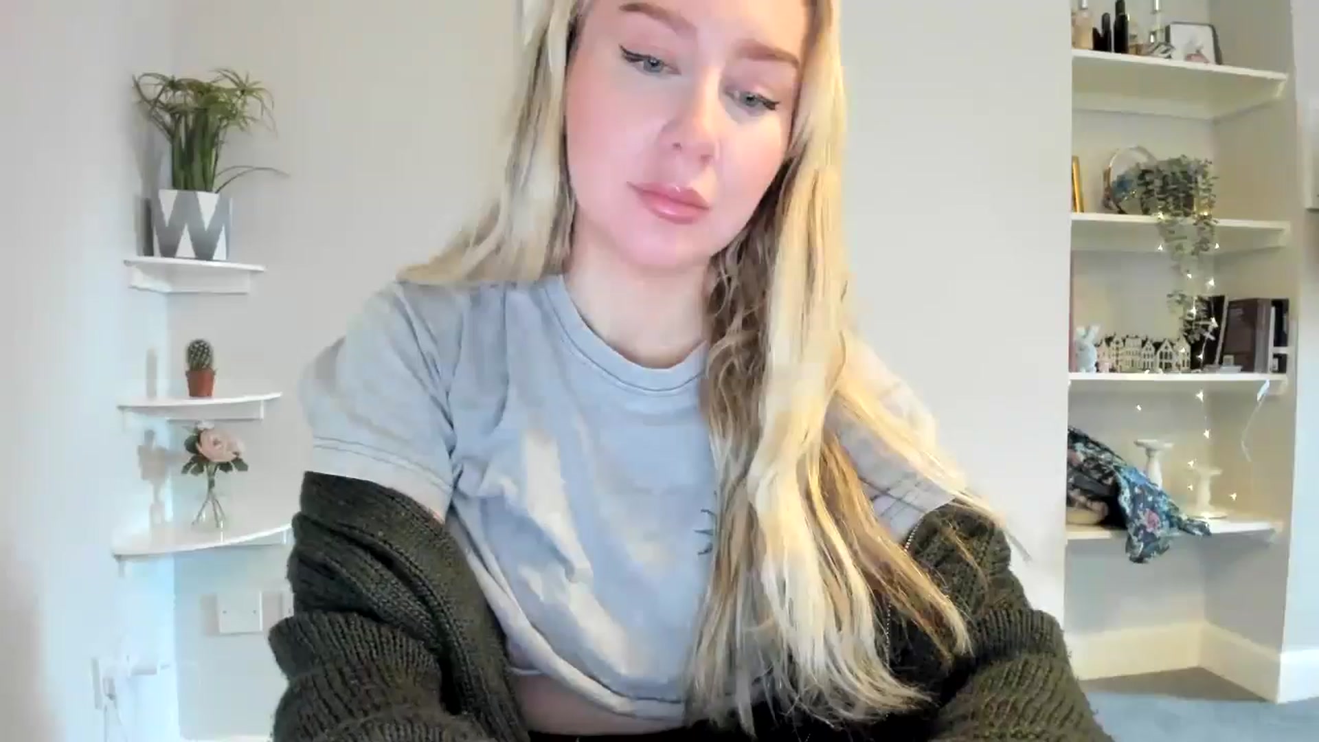 Gallery image thumbnail from Bday_Ava's myfreecams stream on, 01/14/2026, 13:22 image 19 of 20