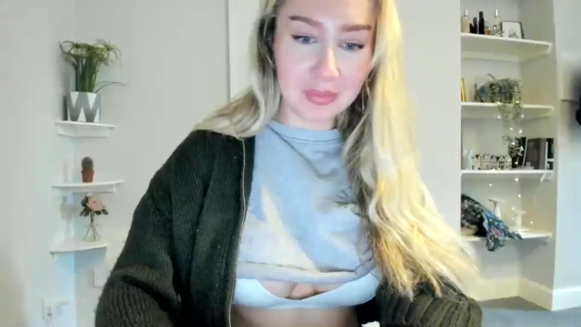 Gallery image thumbnail from Bday_Ava's myfreecams stream on, 01/14/2026, 13:56 image 19 of 20